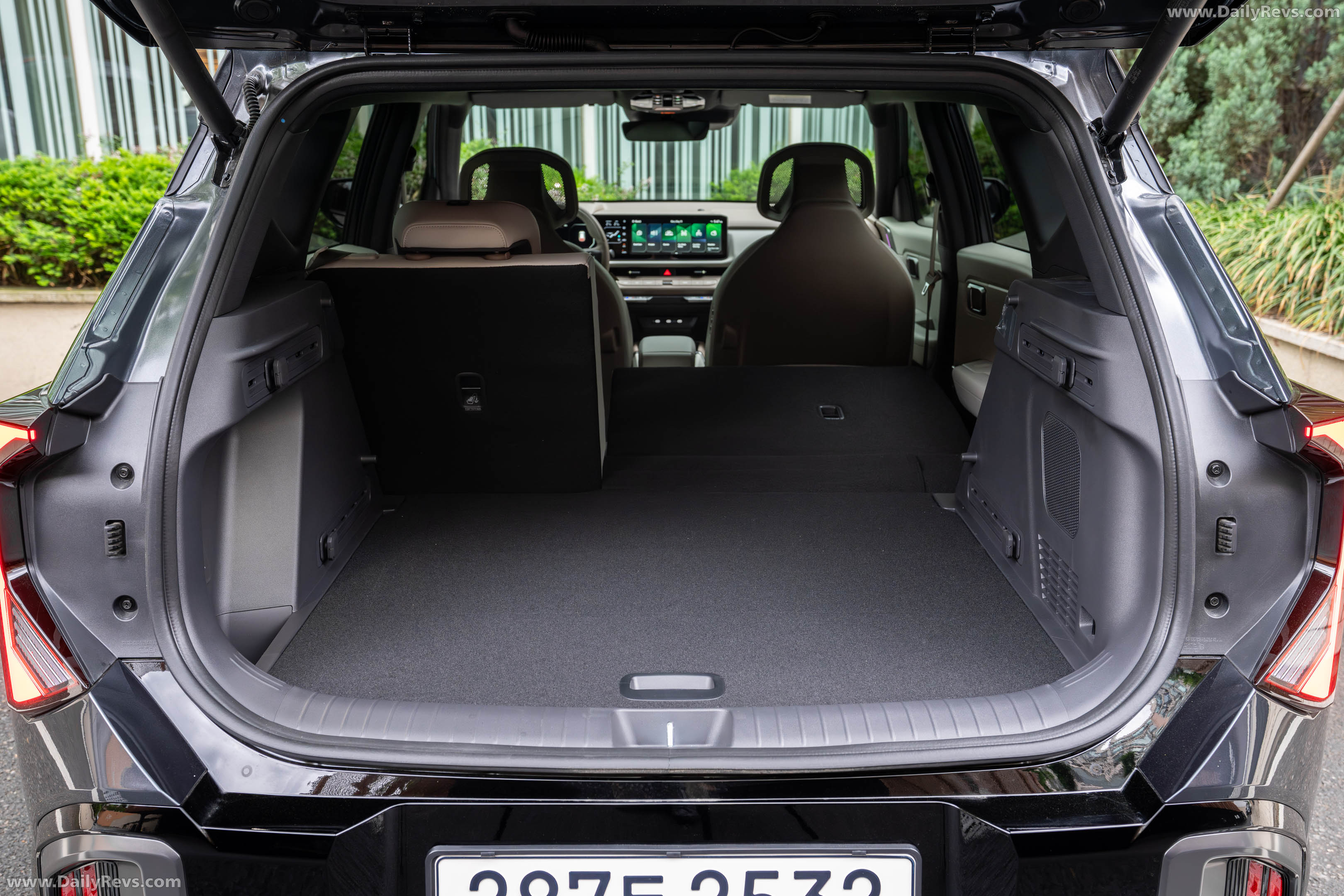 2027 Kia Seltos HEV X-Line Gravity Grey Interior