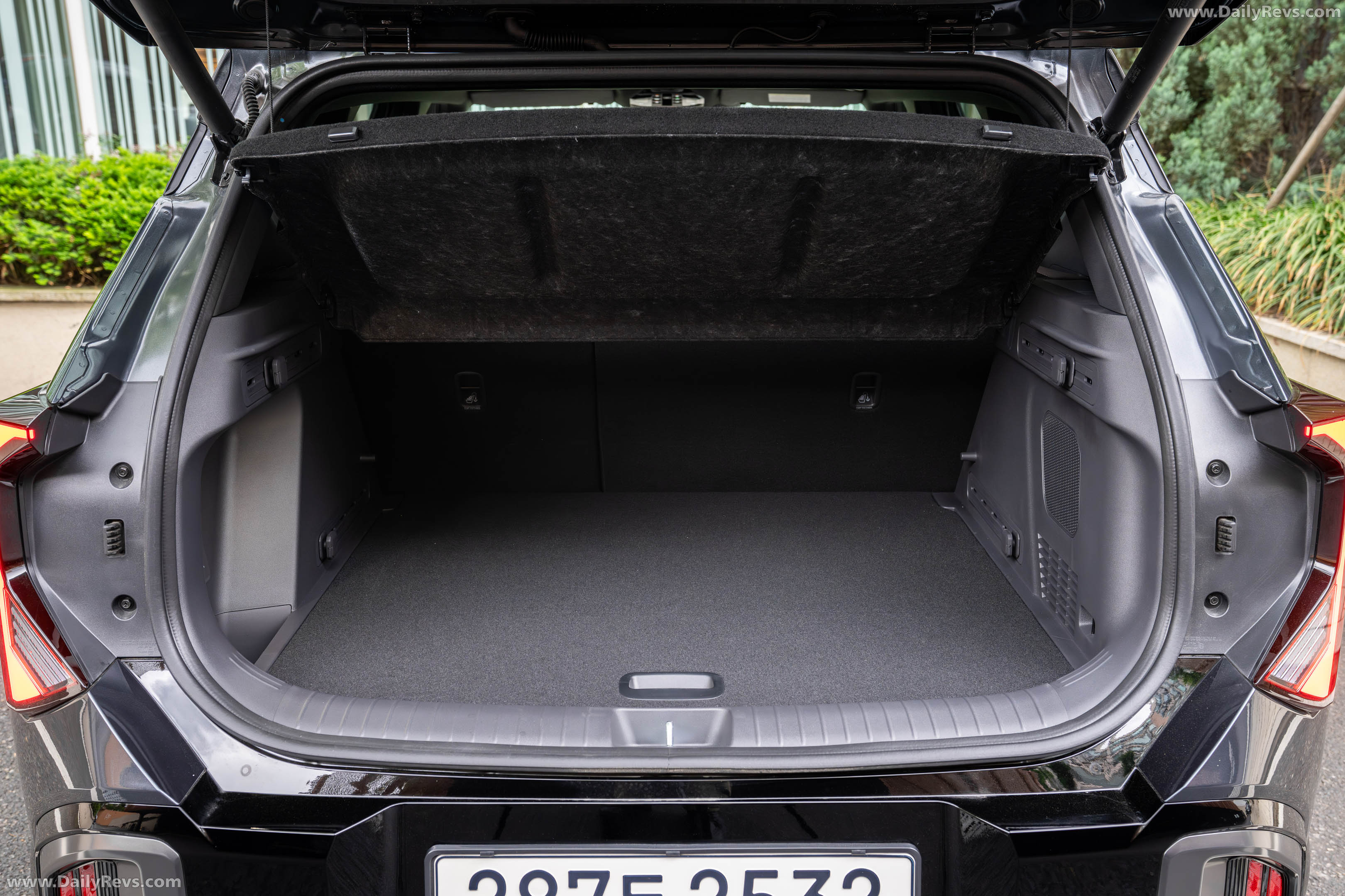 2027 Kia Seltos HEV X-Line Gravity Grey Interior