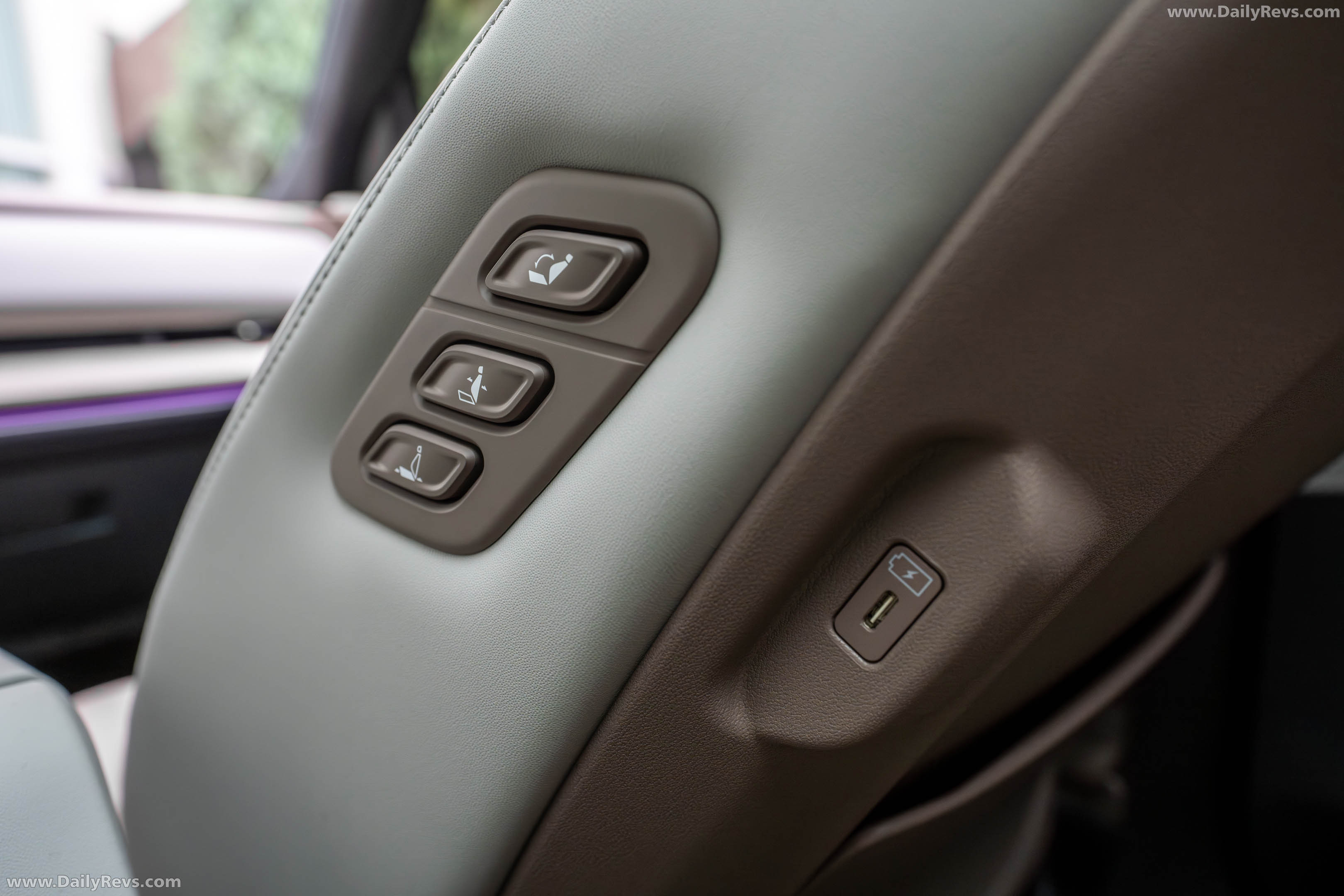 2027 Kia Seltos HEV X-Line Gravity Grey Interior