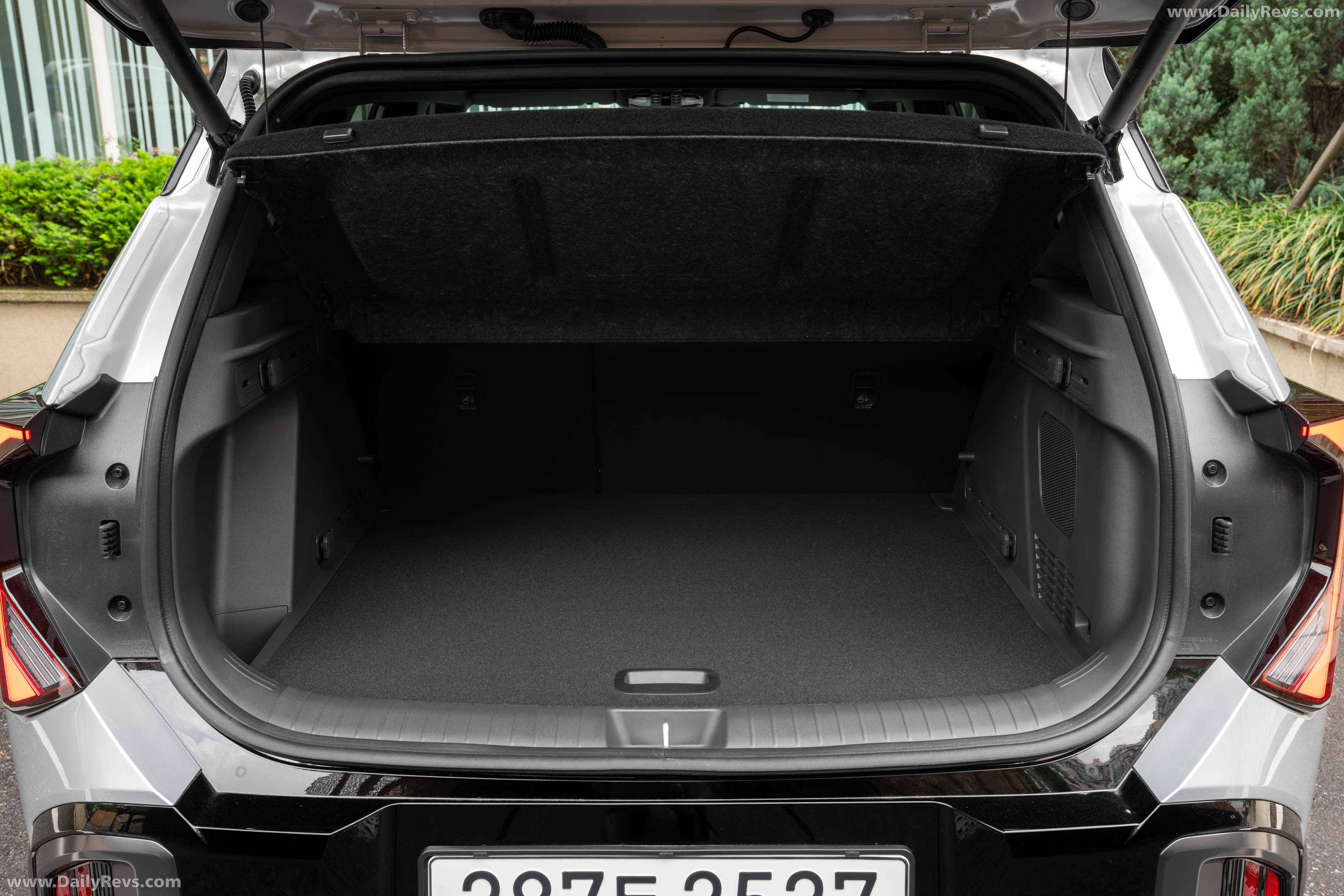 2027 Kia Seltos HEV X-Line Gravity Grey Interior