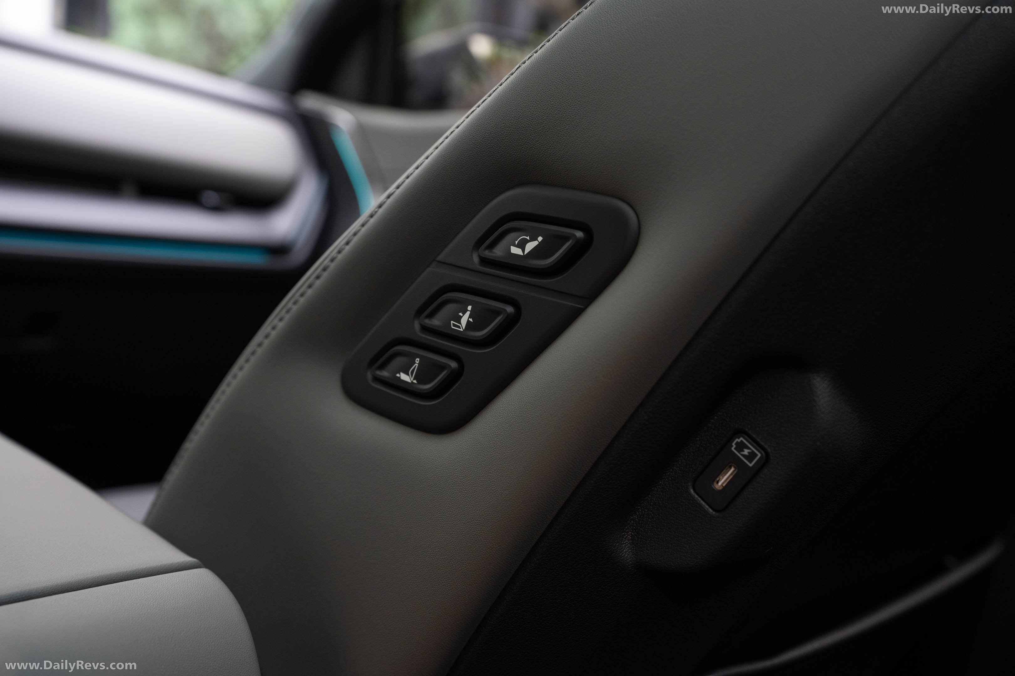 2027 Kia Seltos HEV X-Line Gravity Grey Interior