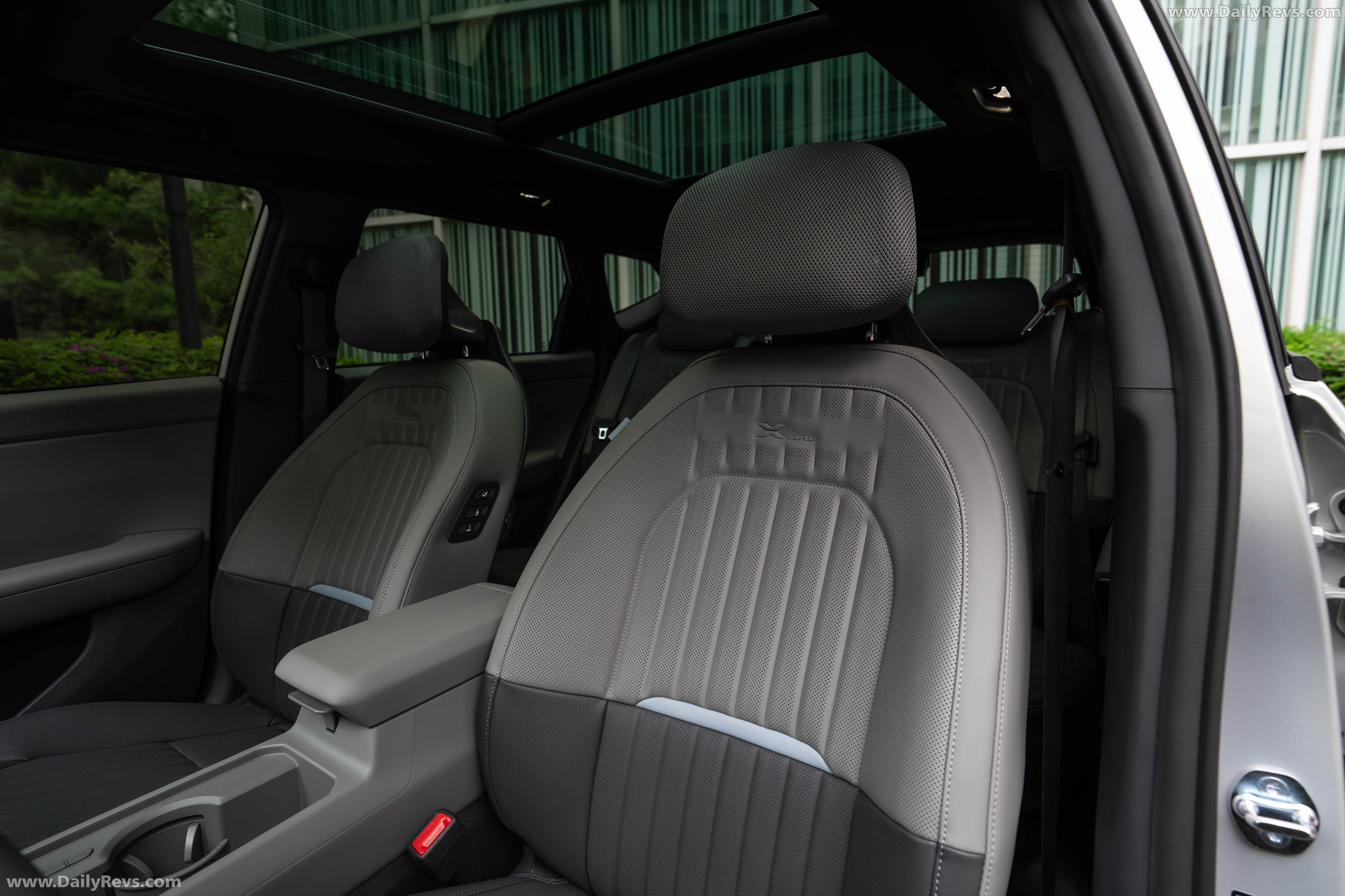2027 Kia Seltos HEV X-Line Gravity Grey Interior