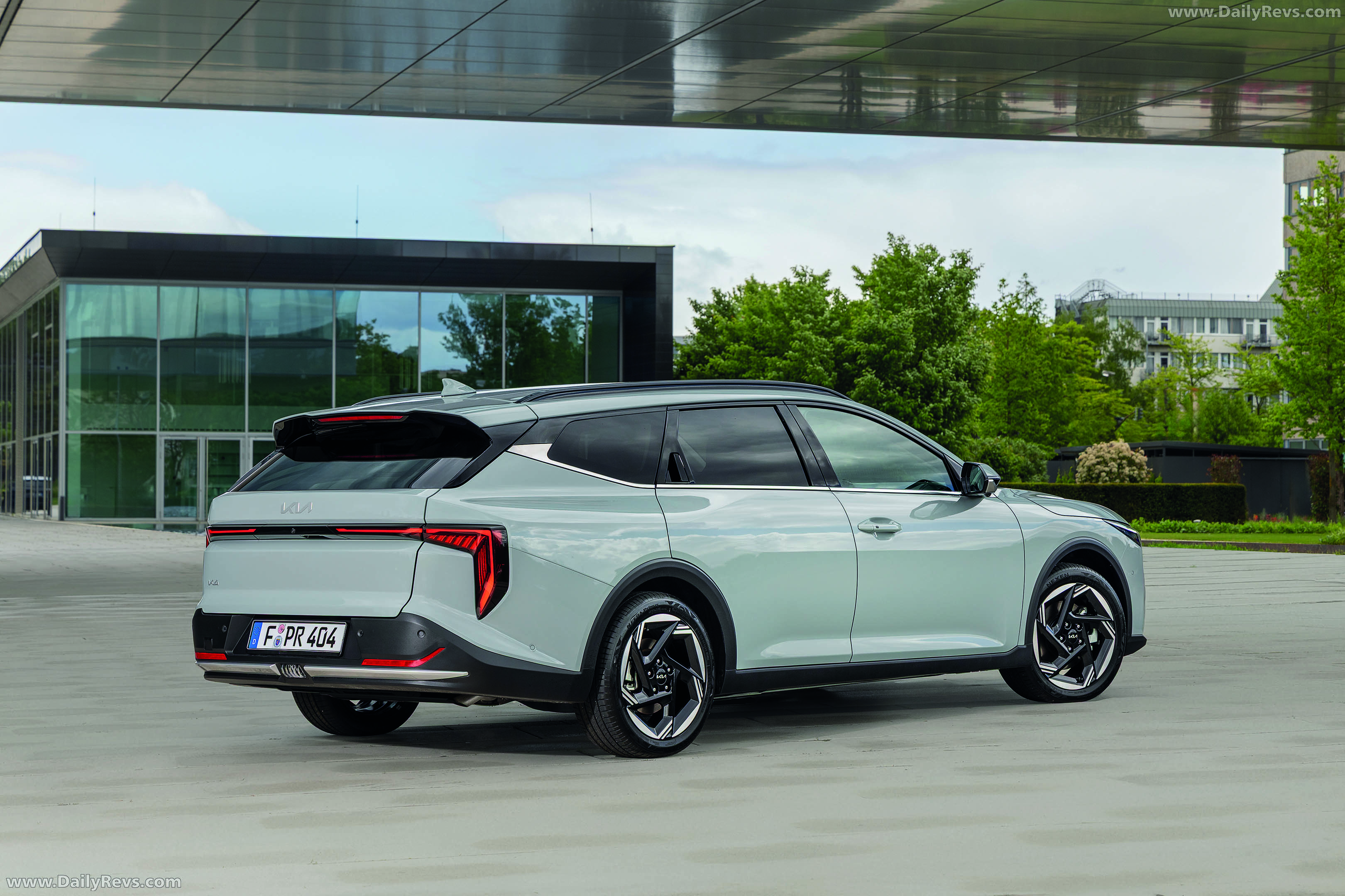 2027 Kia K4 Sportswagon GT-Line Rear View