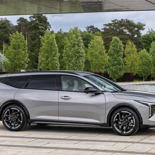 2027 Kia K4 Sportswagon GT-Line Side View