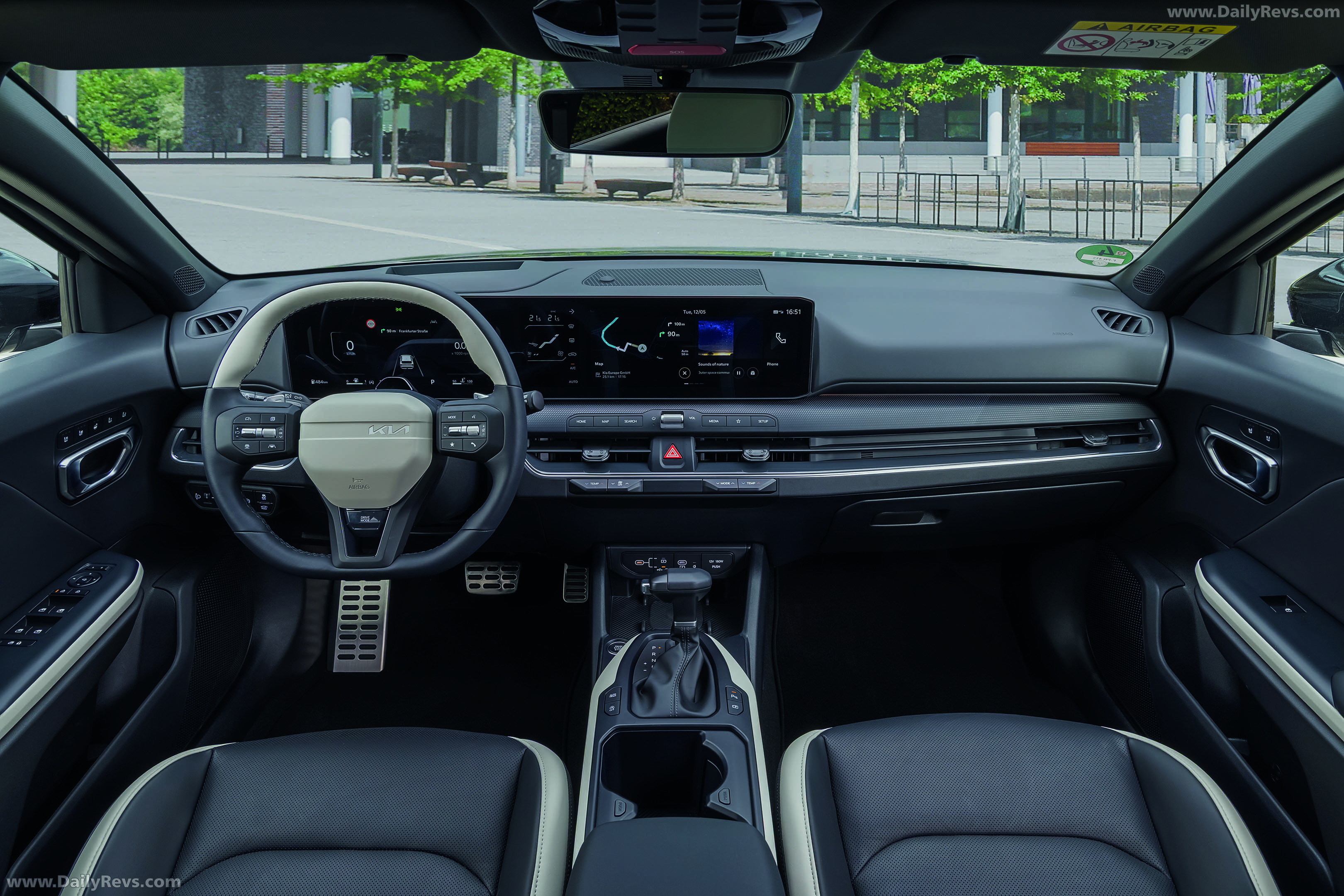 2027 Kia K4 Sportswagon GT-Line Interior