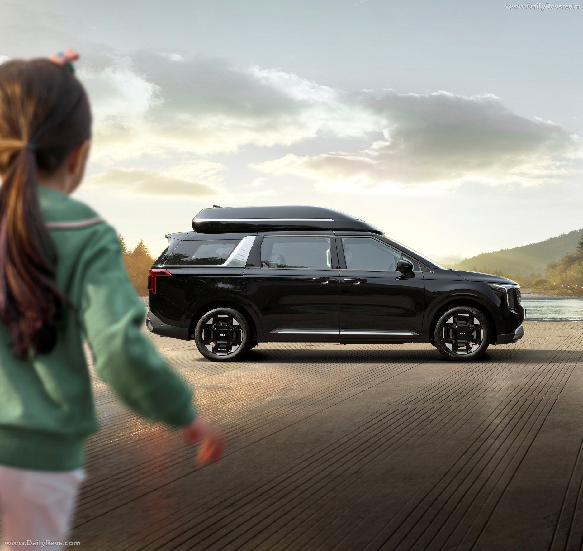 2026 Kia Carnival High Loop Side View