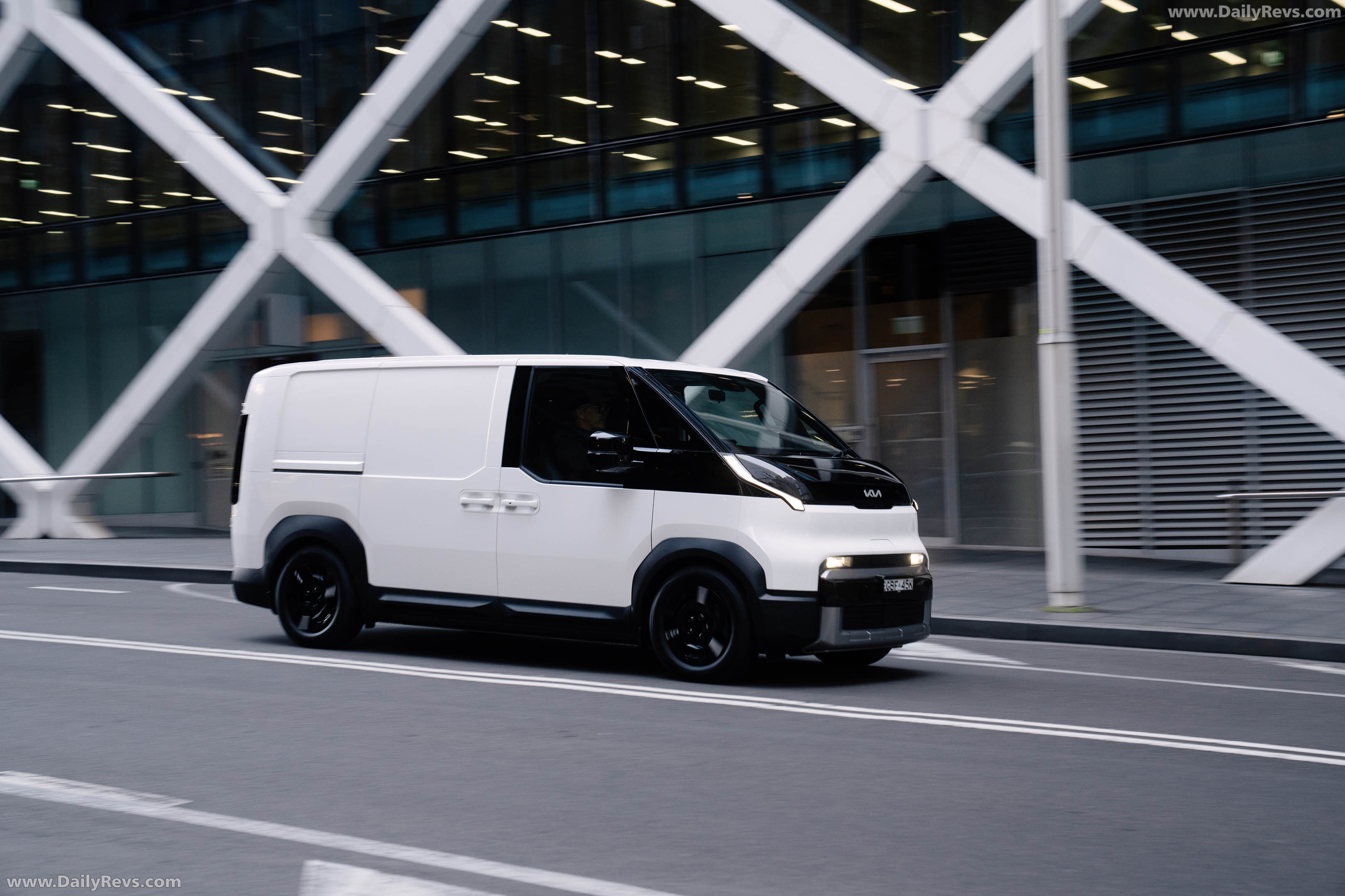 2026 Kia PV5 Cargo Australian Version Front View