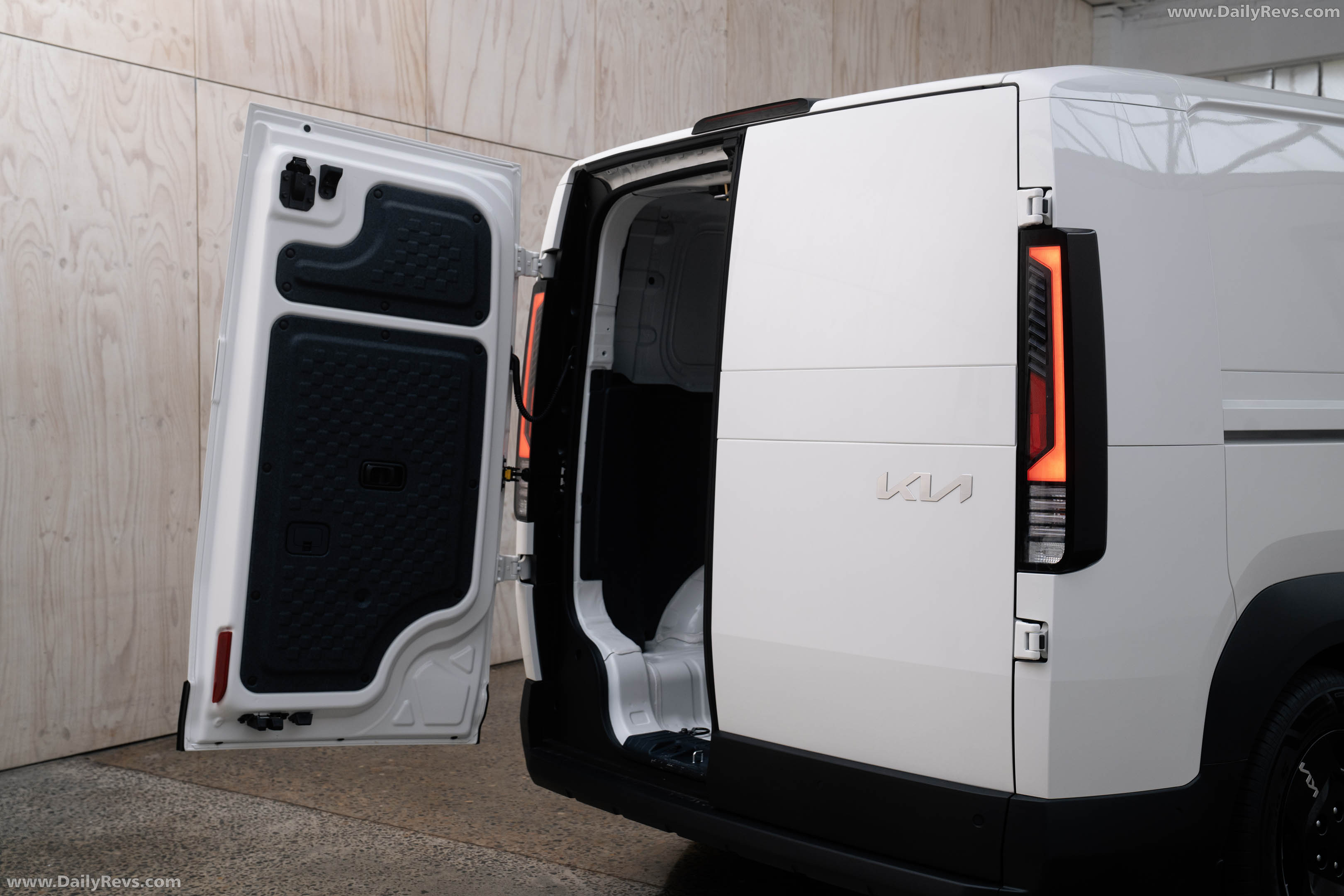 2026 Kia PV5 Cargo Australian Version Interior