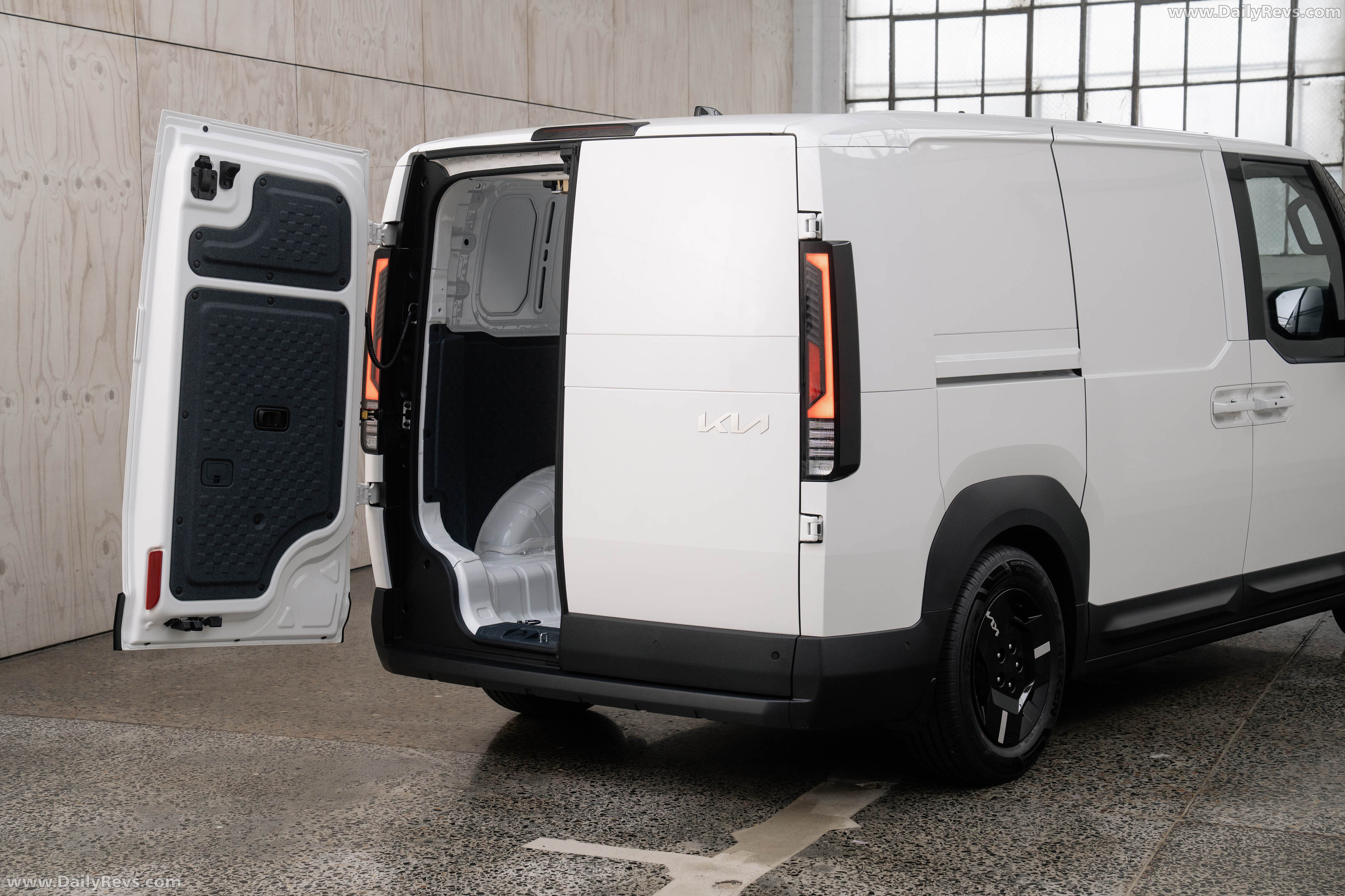 2026 Kia PV5 Cargo Australian Version Interior