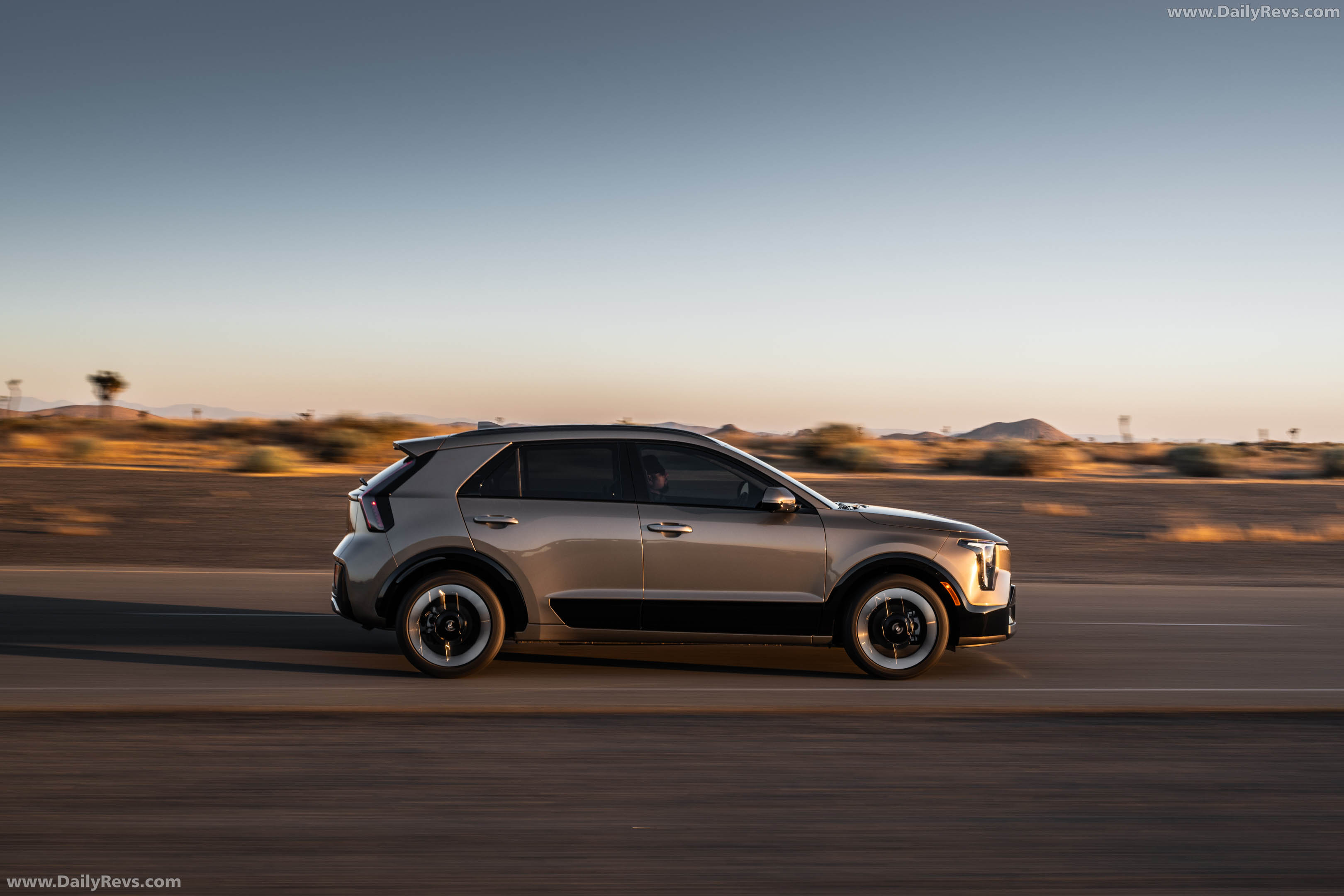 2027 Kia Niro Side View