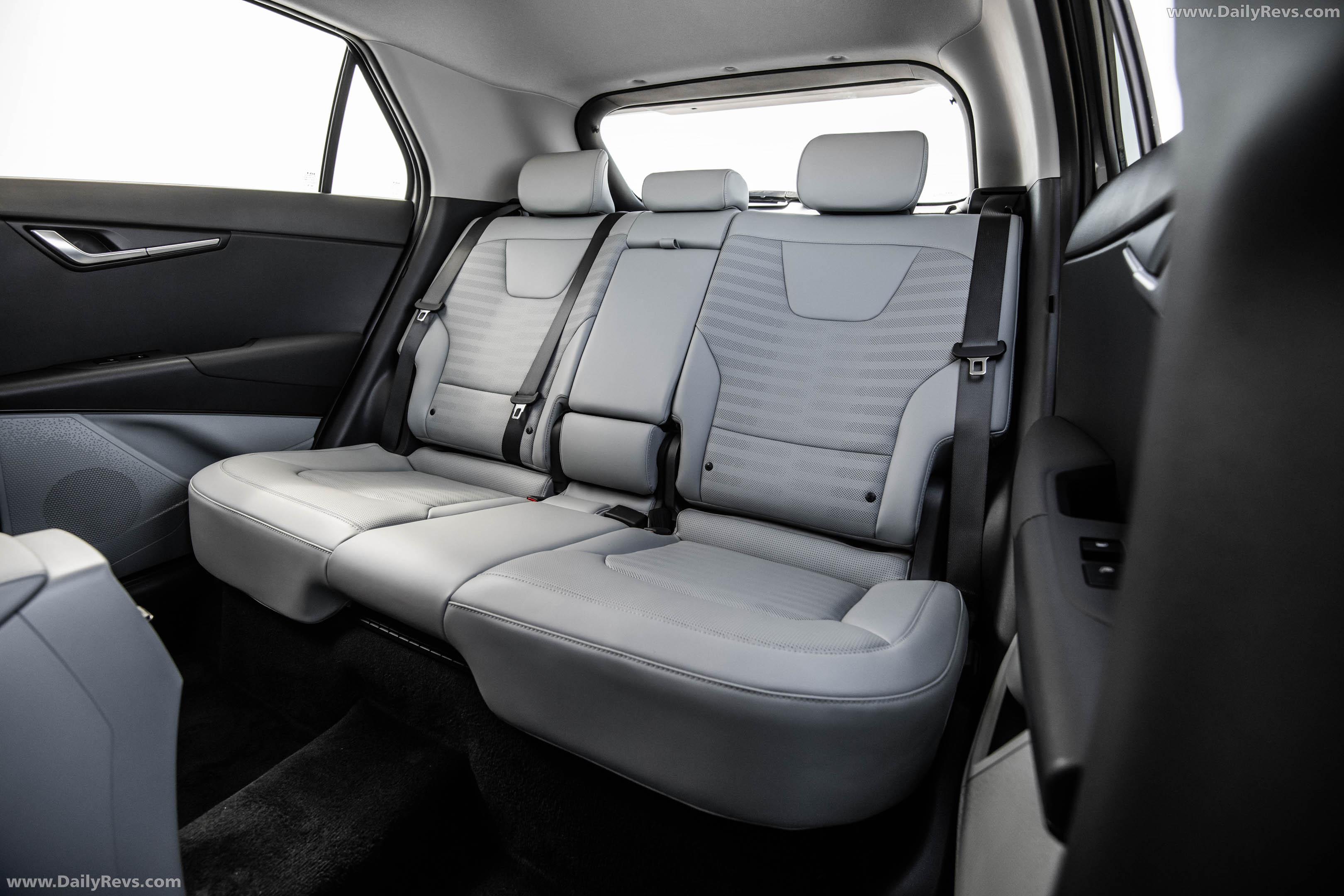 2027 Kia Niro Interior