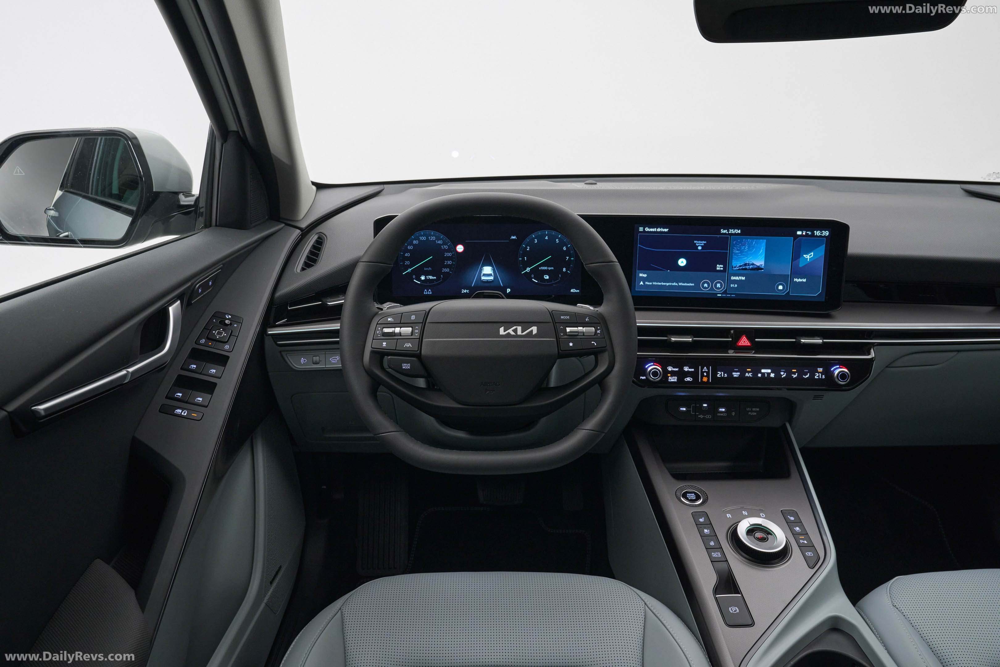 2027 Kia Niro European Version Interior