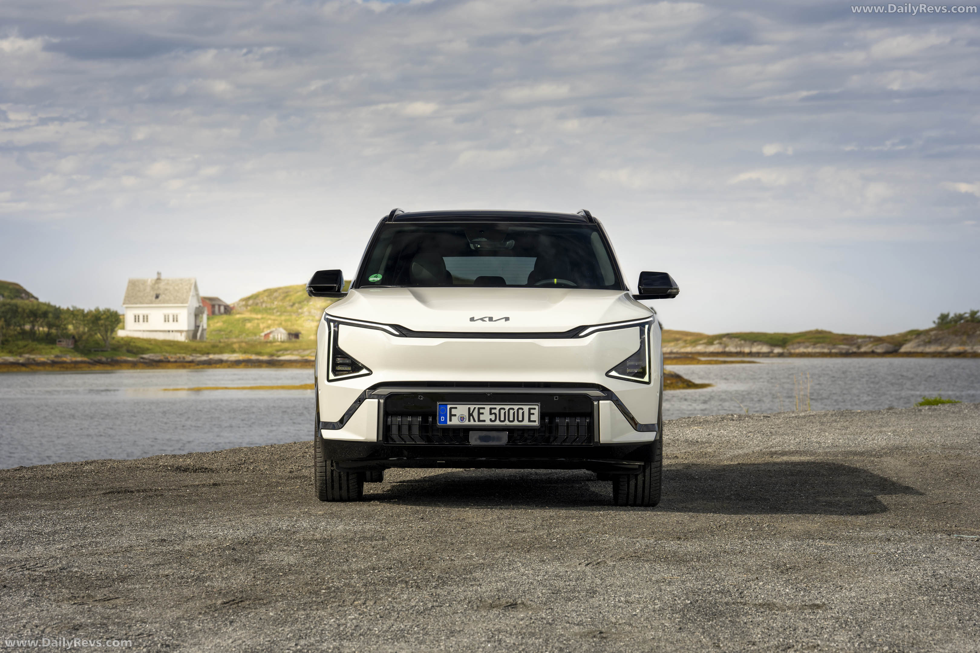 2027 Kia EV5 GT Front View