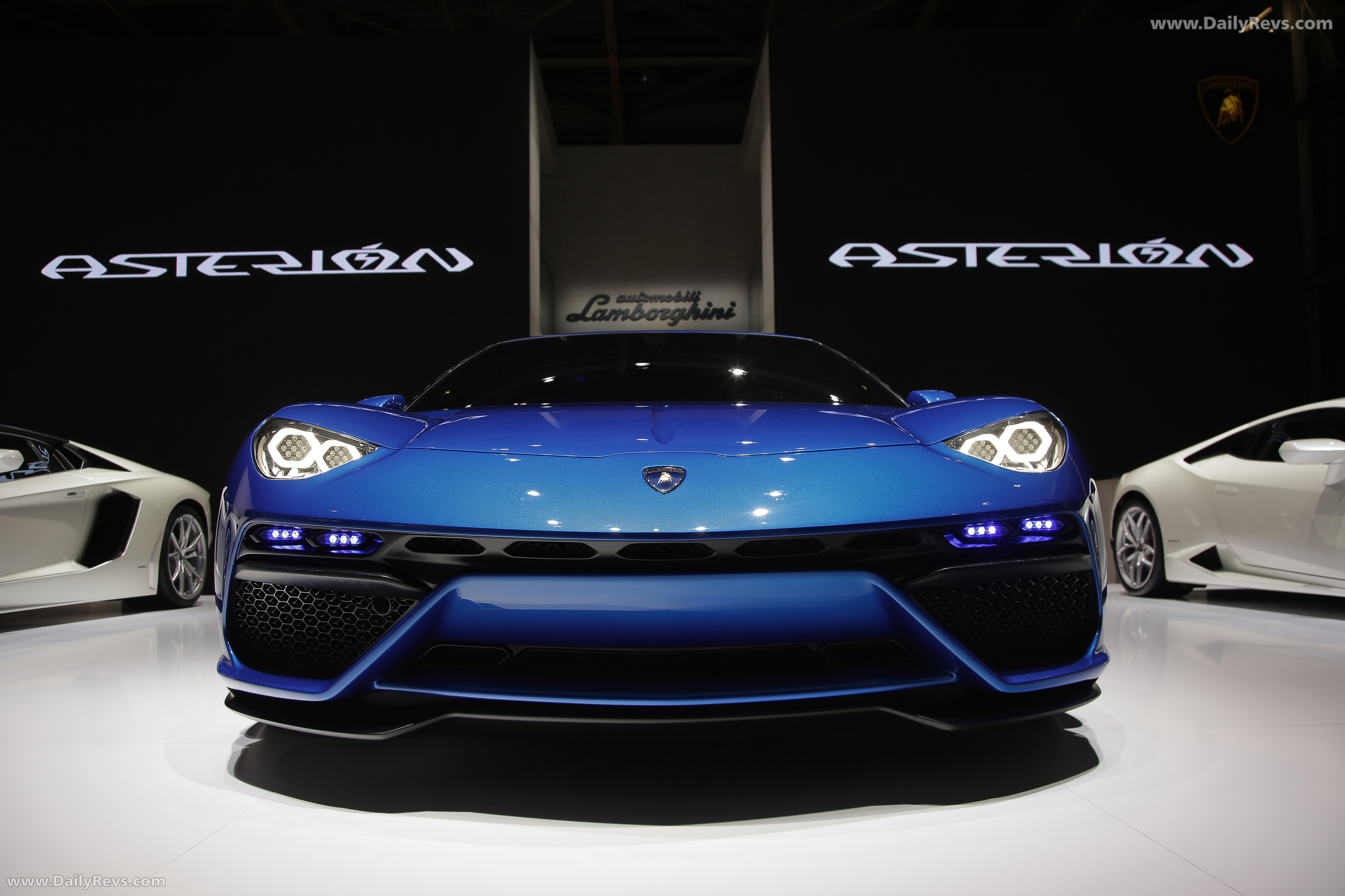 2014 Lamborghini Asterion LPI910-4 Concept Front View