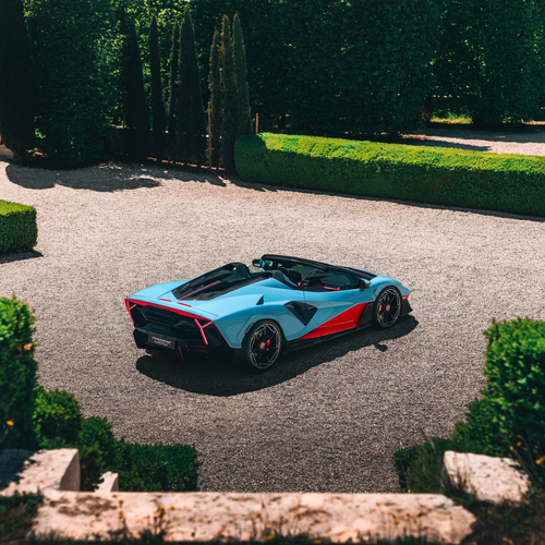2027 Lamborghini Fenomeno Roadster Rear View