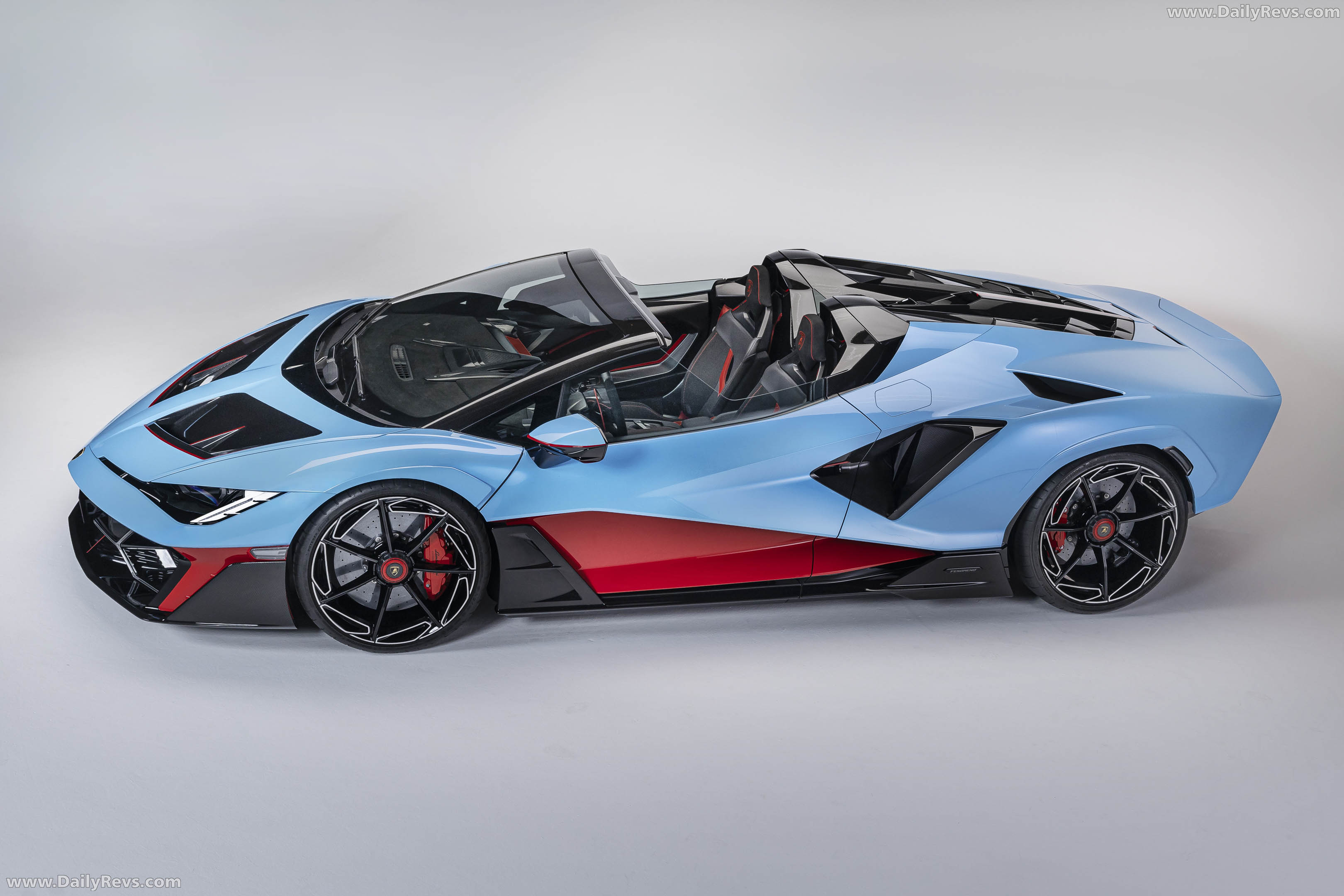 2027 Lamborghini Fenomeno Roadster Side View