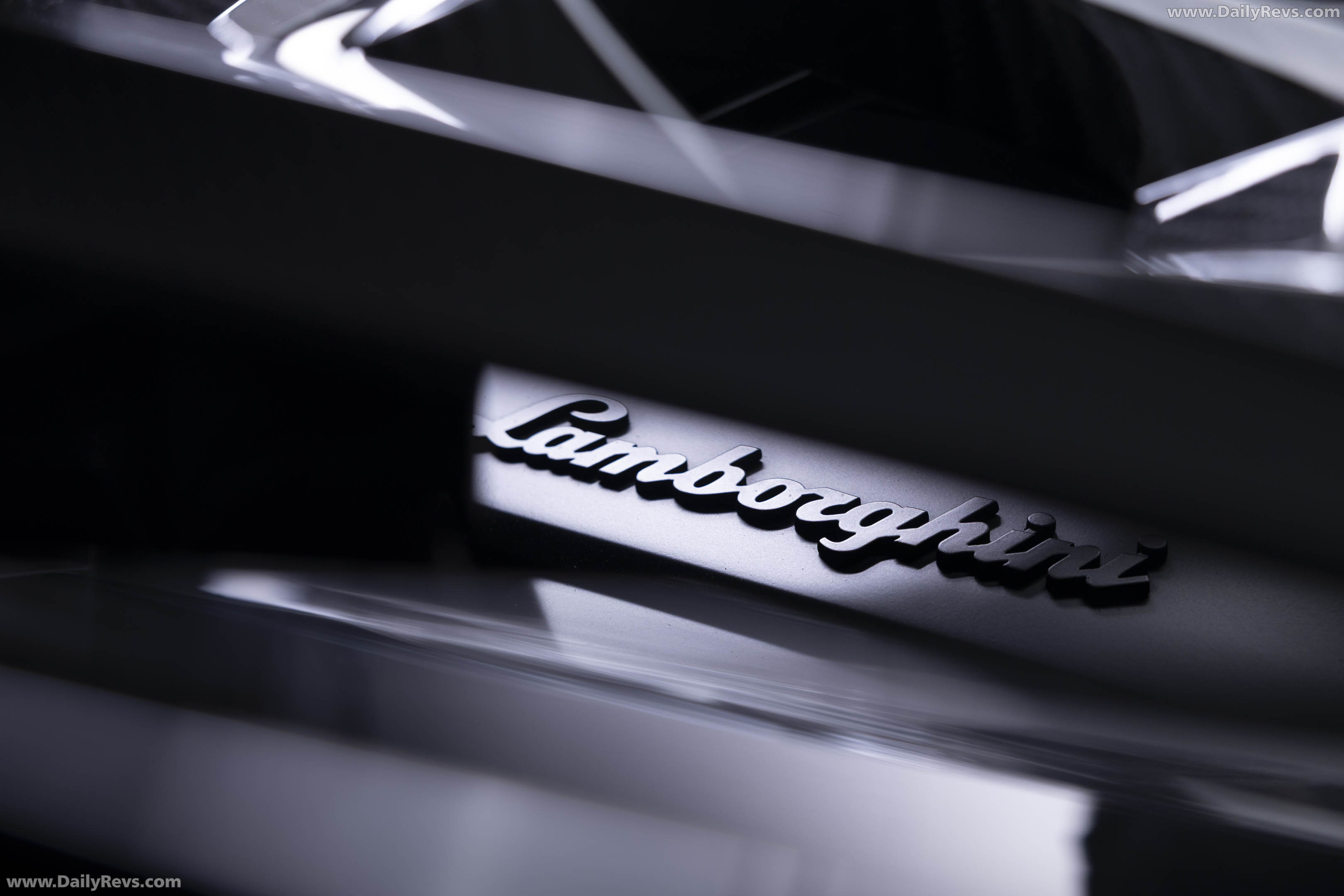 2027 Lamborghini Fenomeno Roadster Engine