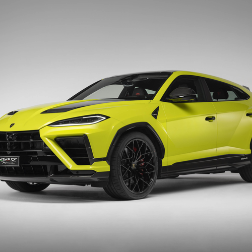 2027 Lamborghini Urus SE Performante Front View