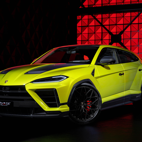 2027 Lamborghini Urus SE Performante Front View
