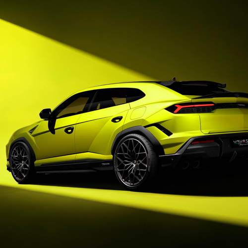 2027 Lamborghini Urus SE Performante Rear View