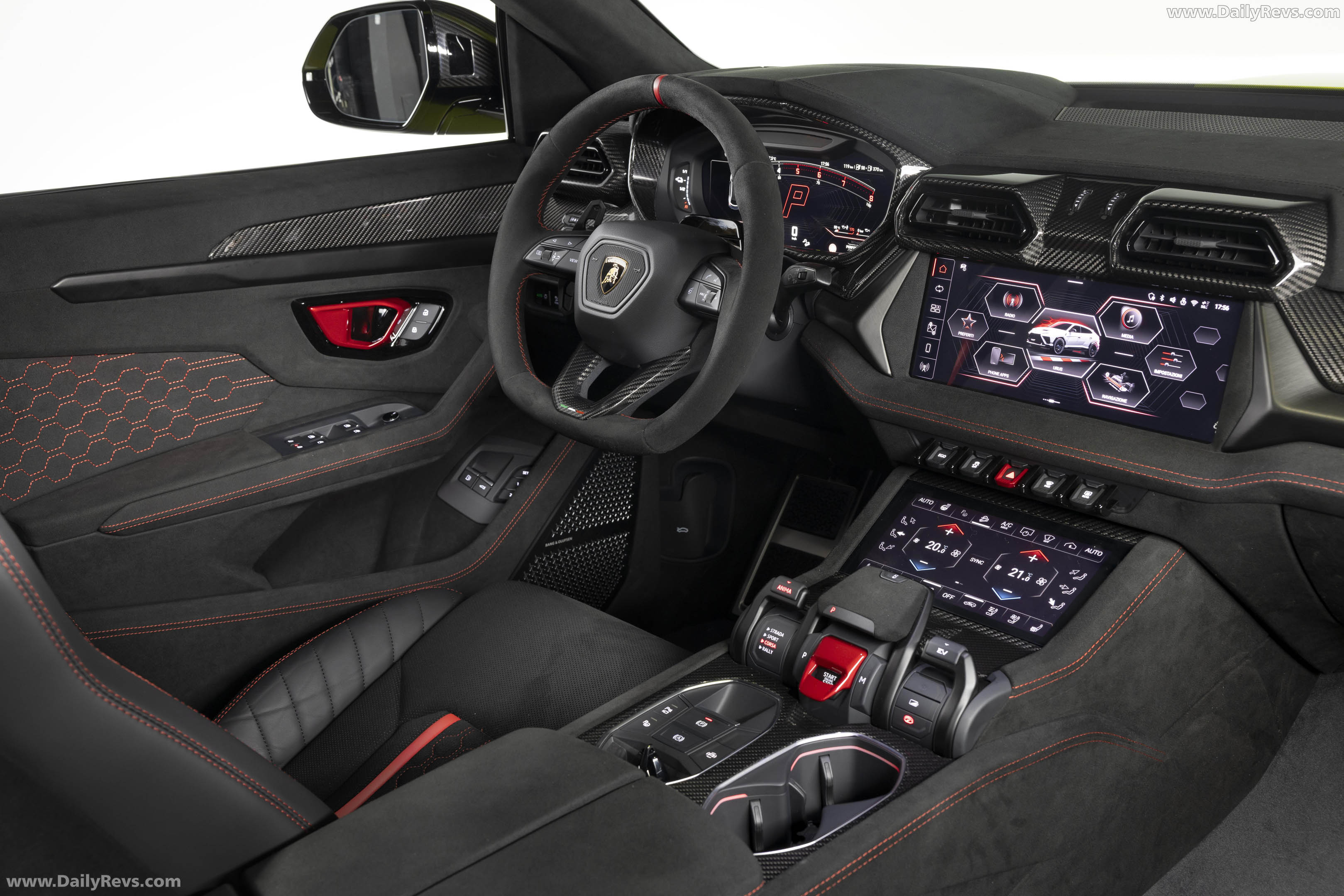 2027 Lamborghini Urus SE Performante Interior