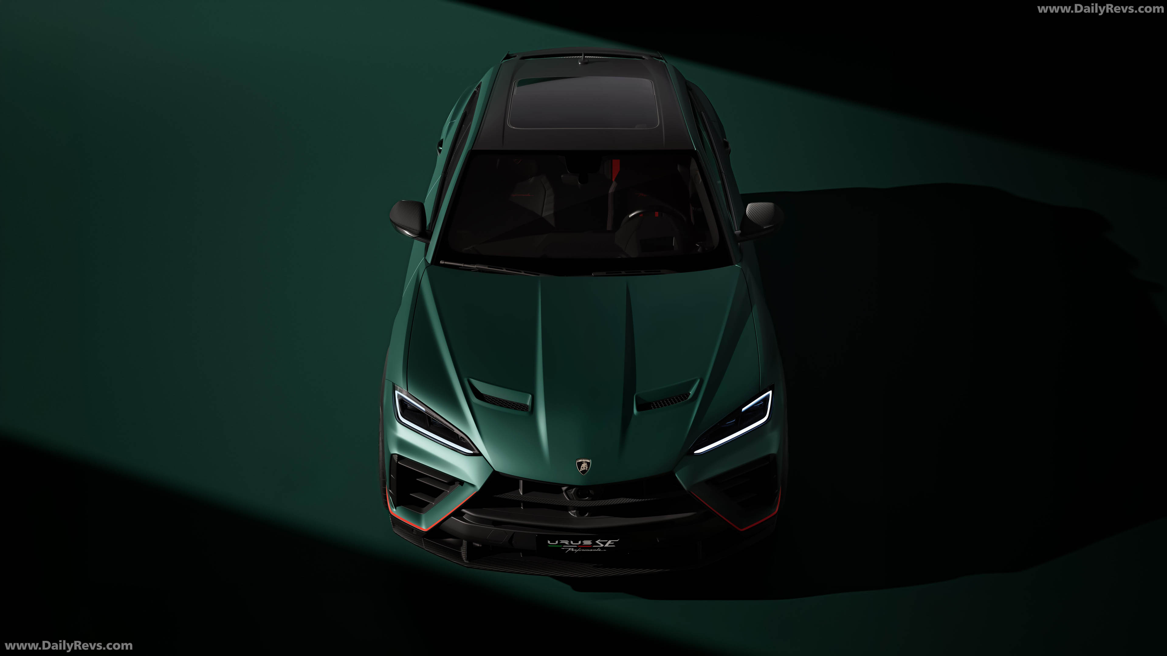 2027 Lamborghini Urus SE Performante Verde Hydra Top View
