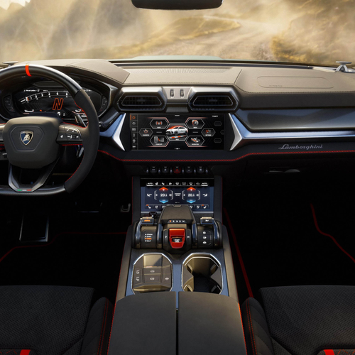 2027 Lamborghini Urus SE Performante Verde Hydra Interior