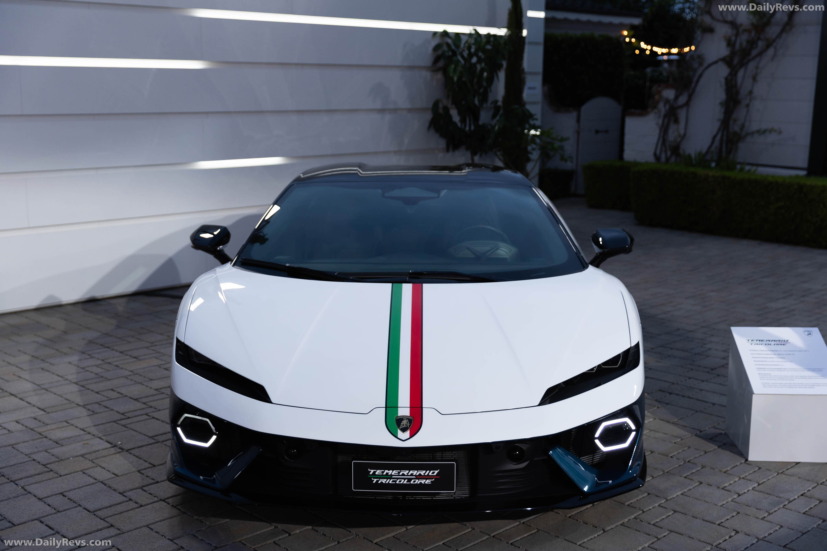 2026 Lamborghini Temerario Tricolore Front View