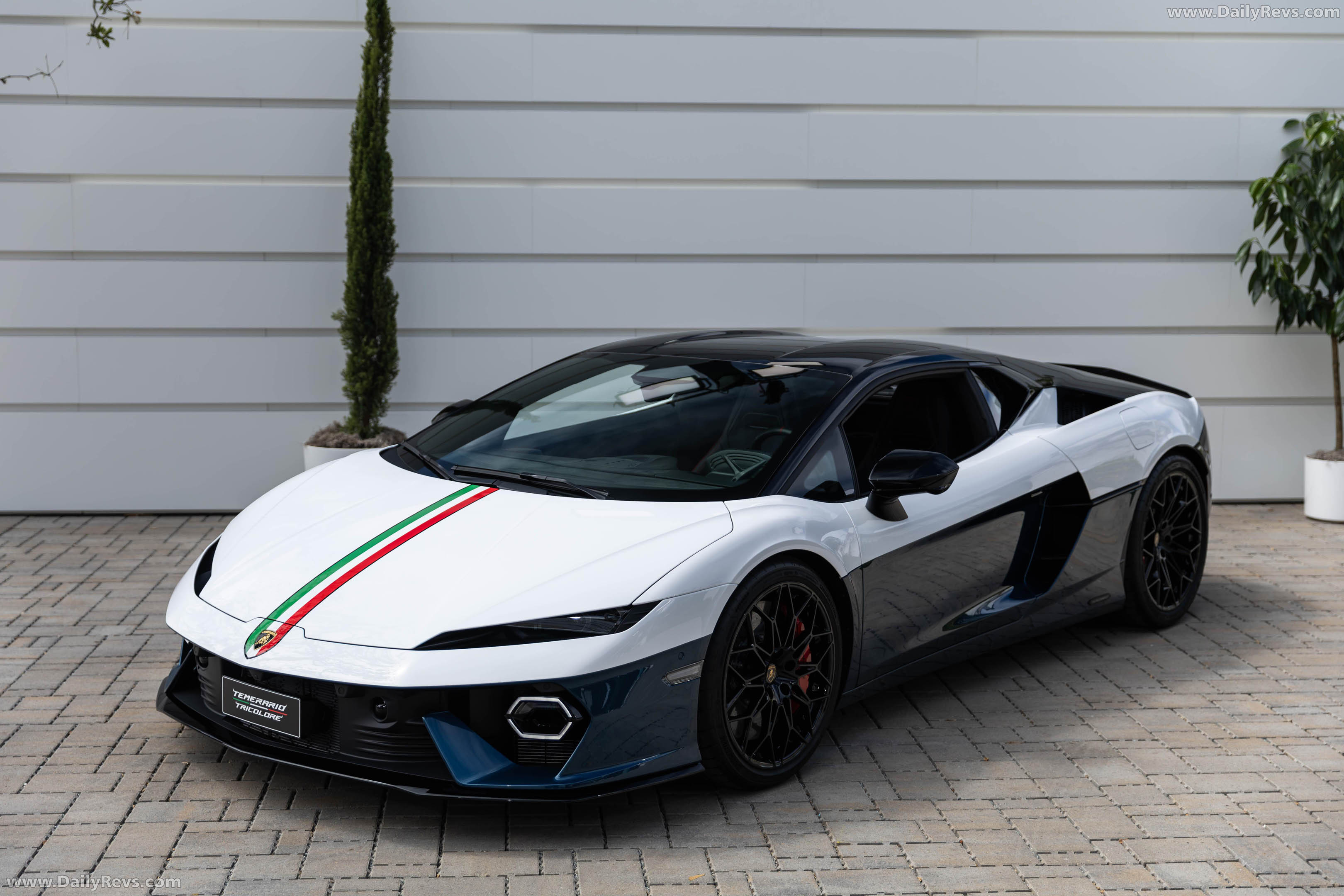 2026 Lamborghini Temerario Tricolore Front View