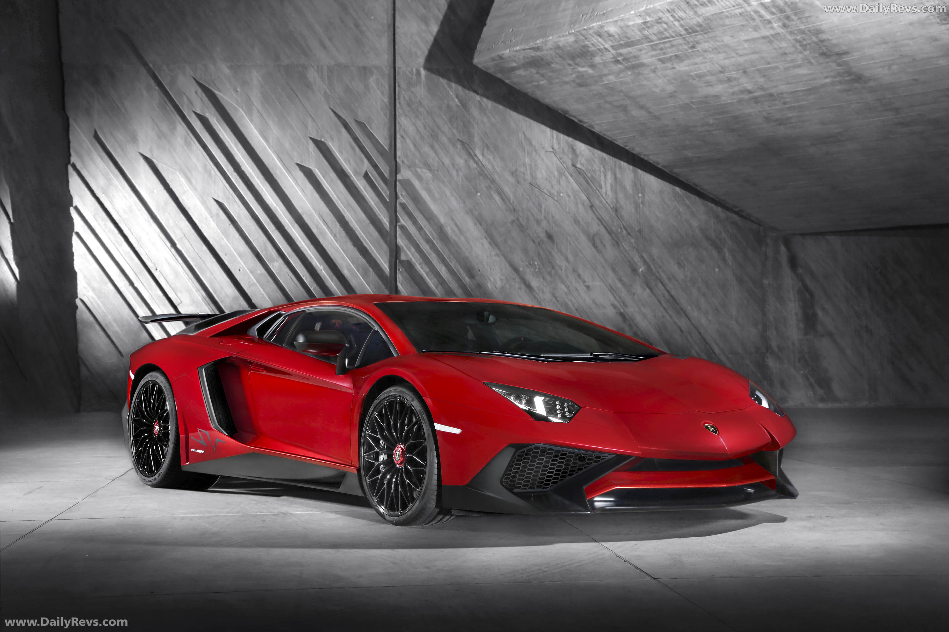 2016 Lamborghini Aventador LP750-4 SV Front View