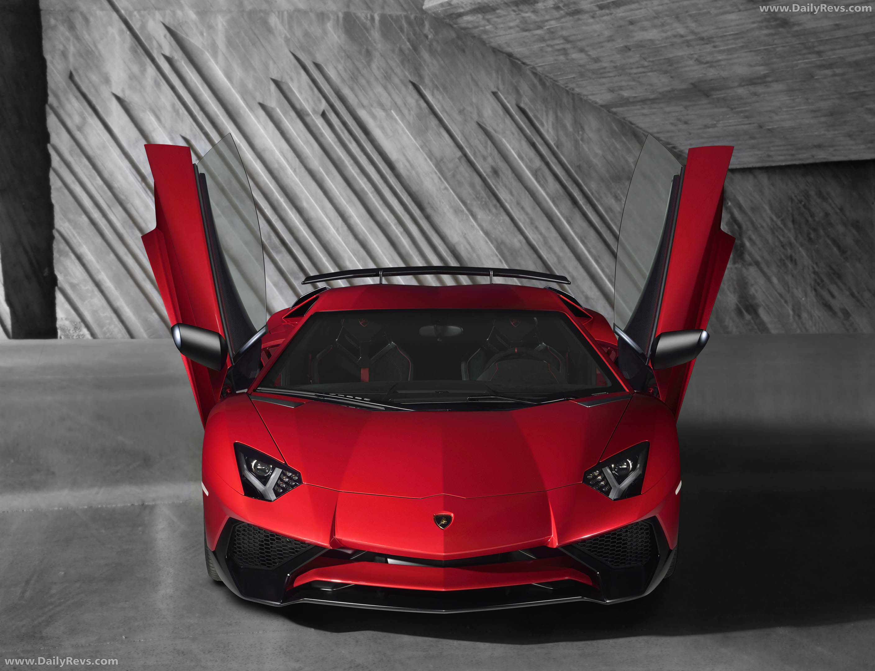 2016 Lamborghini Aventador LP750-4 SV Front View
