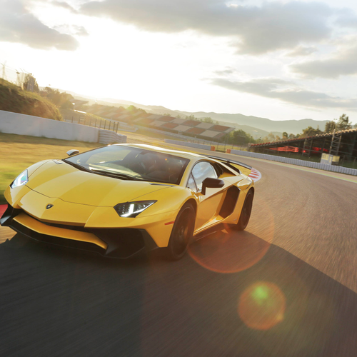 2016 Lamborghini Aventador LP750-4 SV Front View