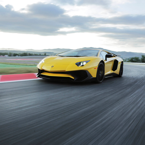 2016 Lamborghini Aventador LP750-4 SV Front View