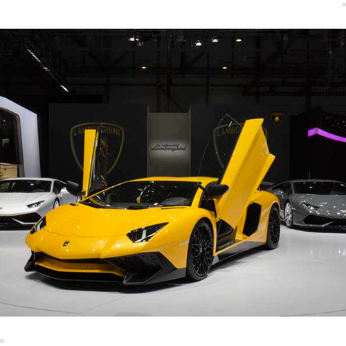 2016 Lamborghini Aventador LP750-4 SV Front View