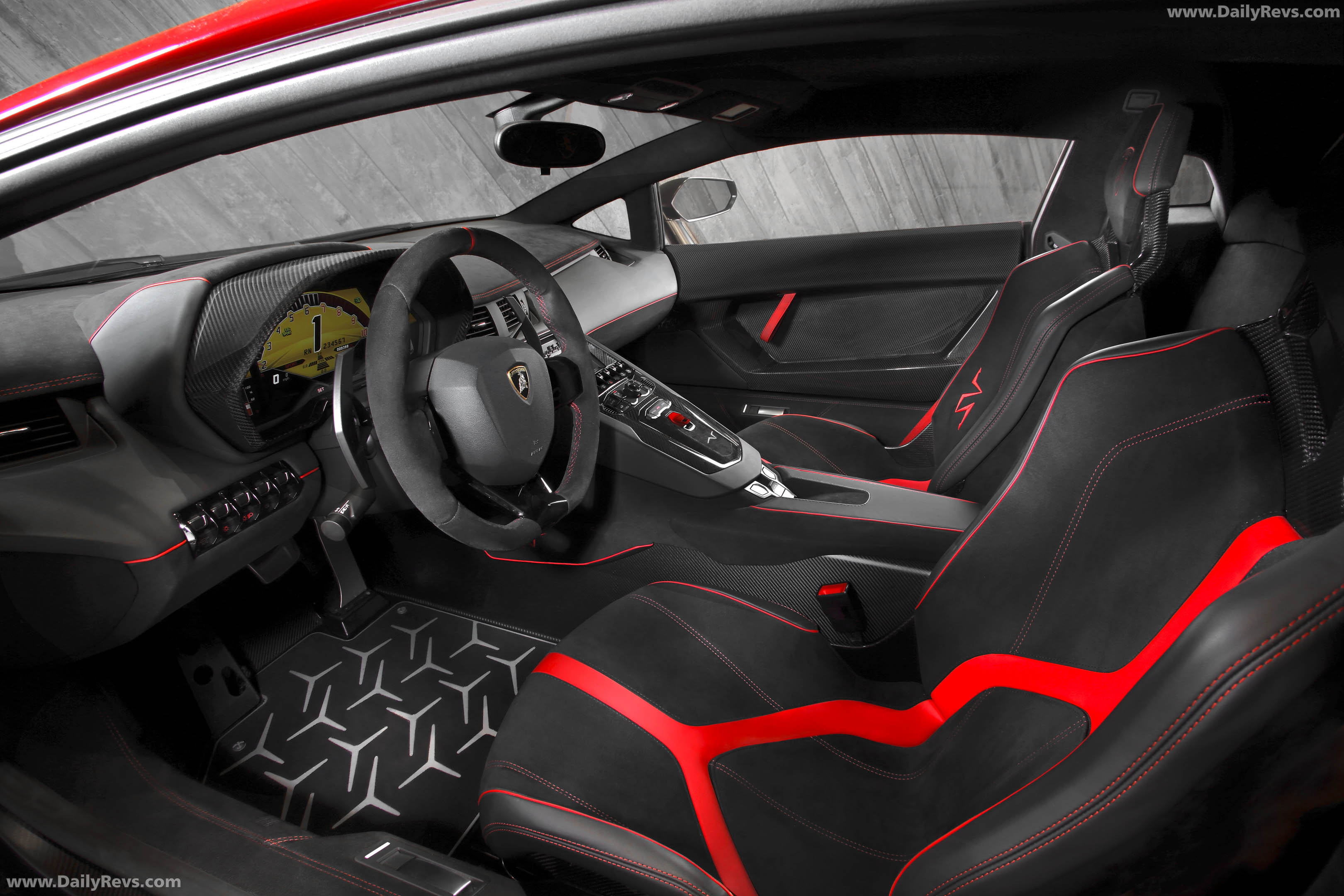 2016 Lamborghini Aventador LP750-4 SV Interior