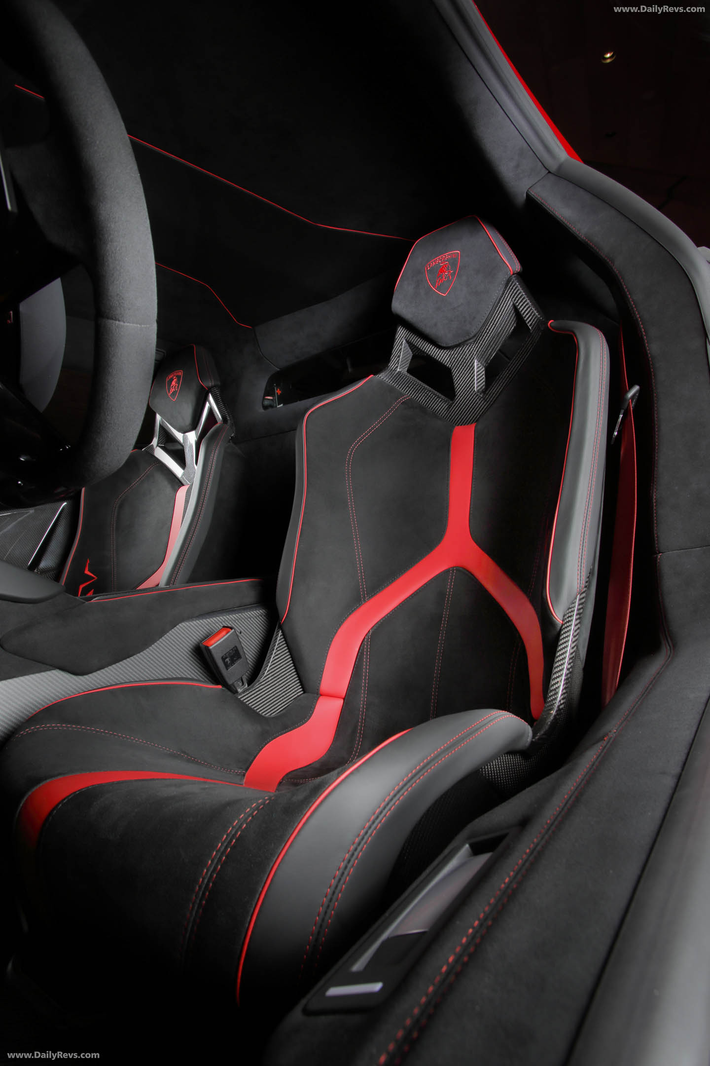 2016 Lamborghini Aventador LP750-4 SV Interior