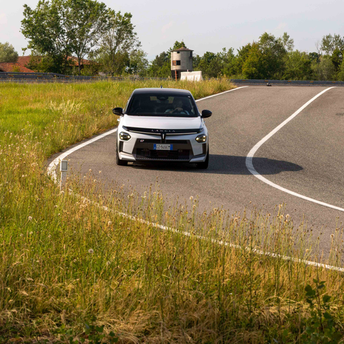 2025 Lancia Ypsilon HF Line Front View