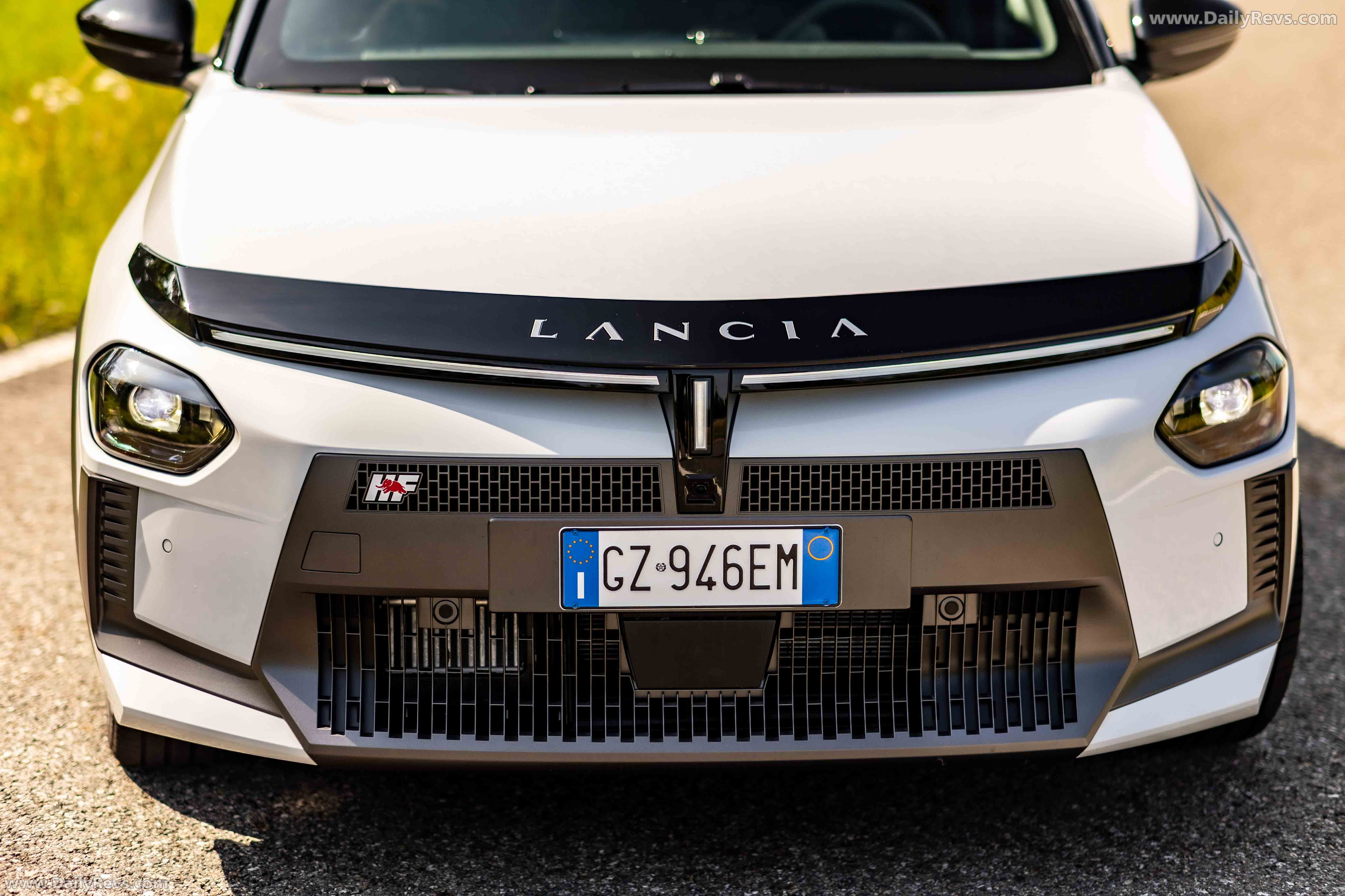2025 Lancia Ypsilon HF Line Exterior
