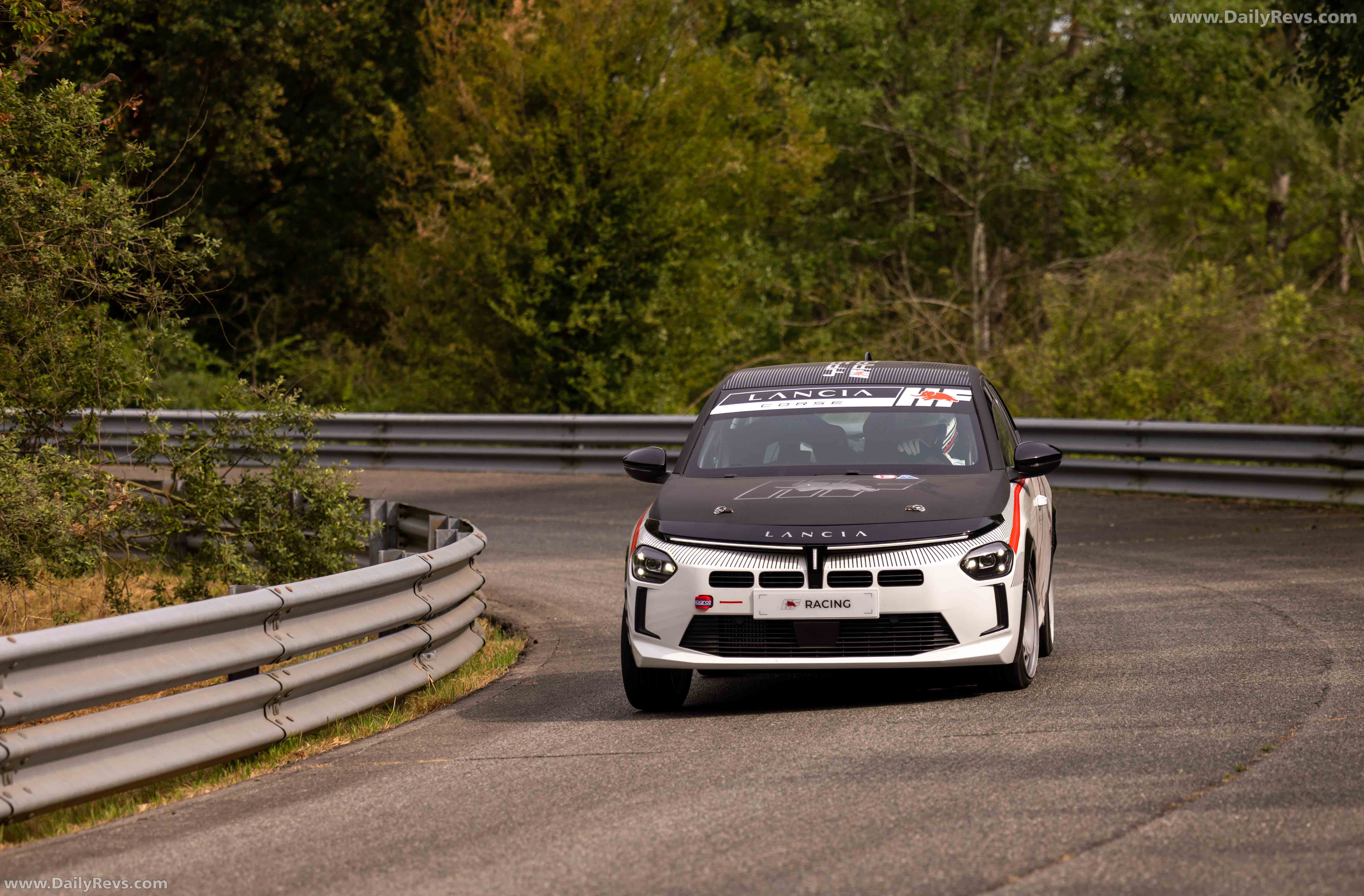 2026 Lancia Ypsilon HF Racing Front View