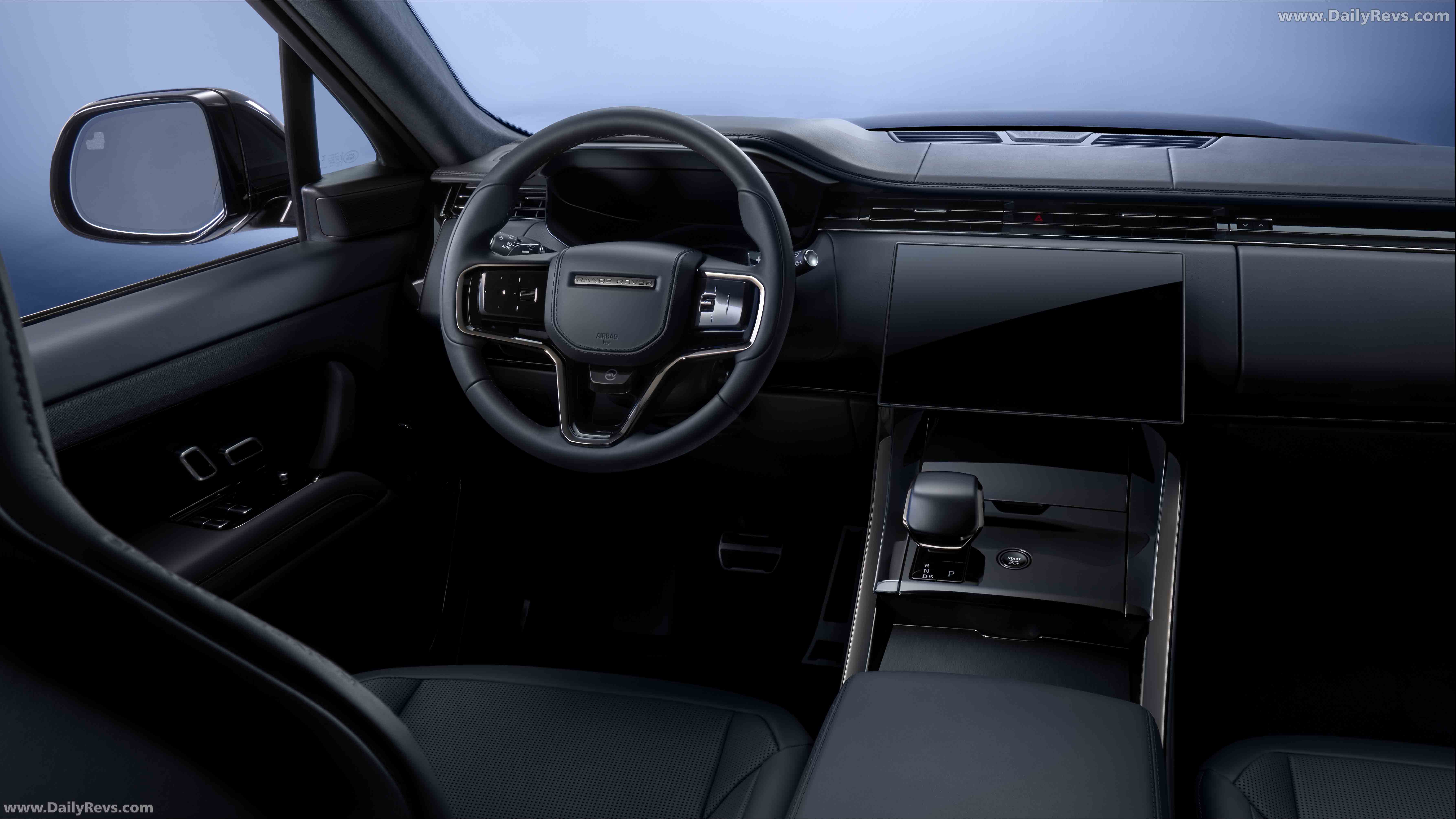 2025 Land Rover Range Rover Sport SV Black Edition Interior
