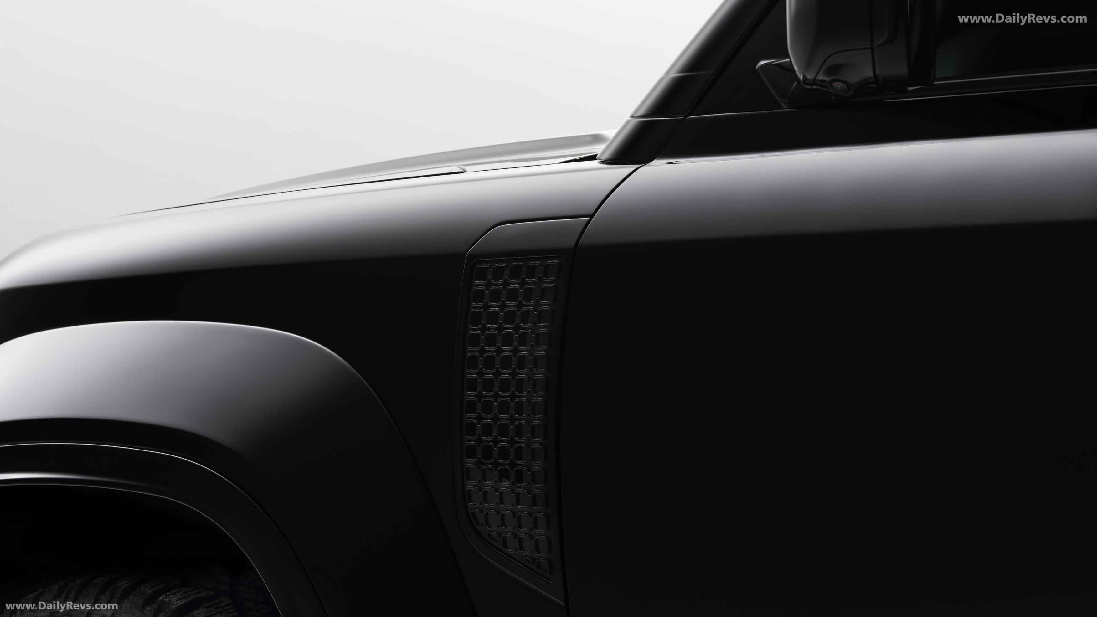 2026 Land Rover Defender OCTA Black Exterior