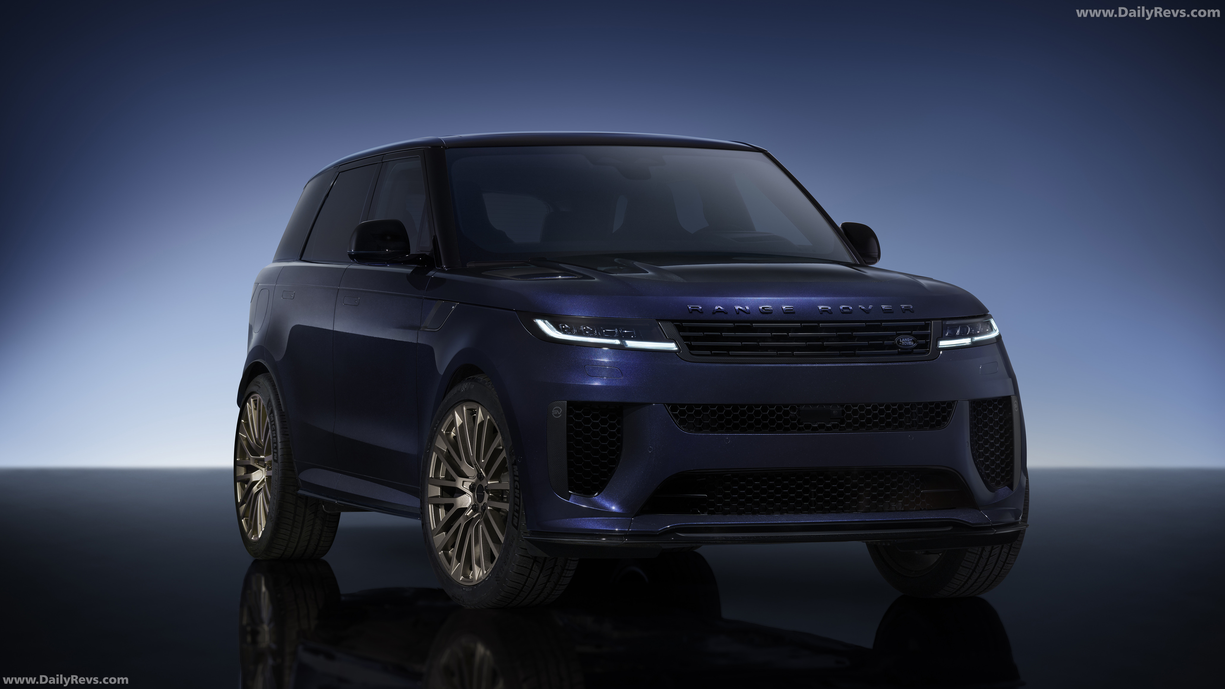 2026 Land Rover Range Rover Sport SV Nocturne Front View