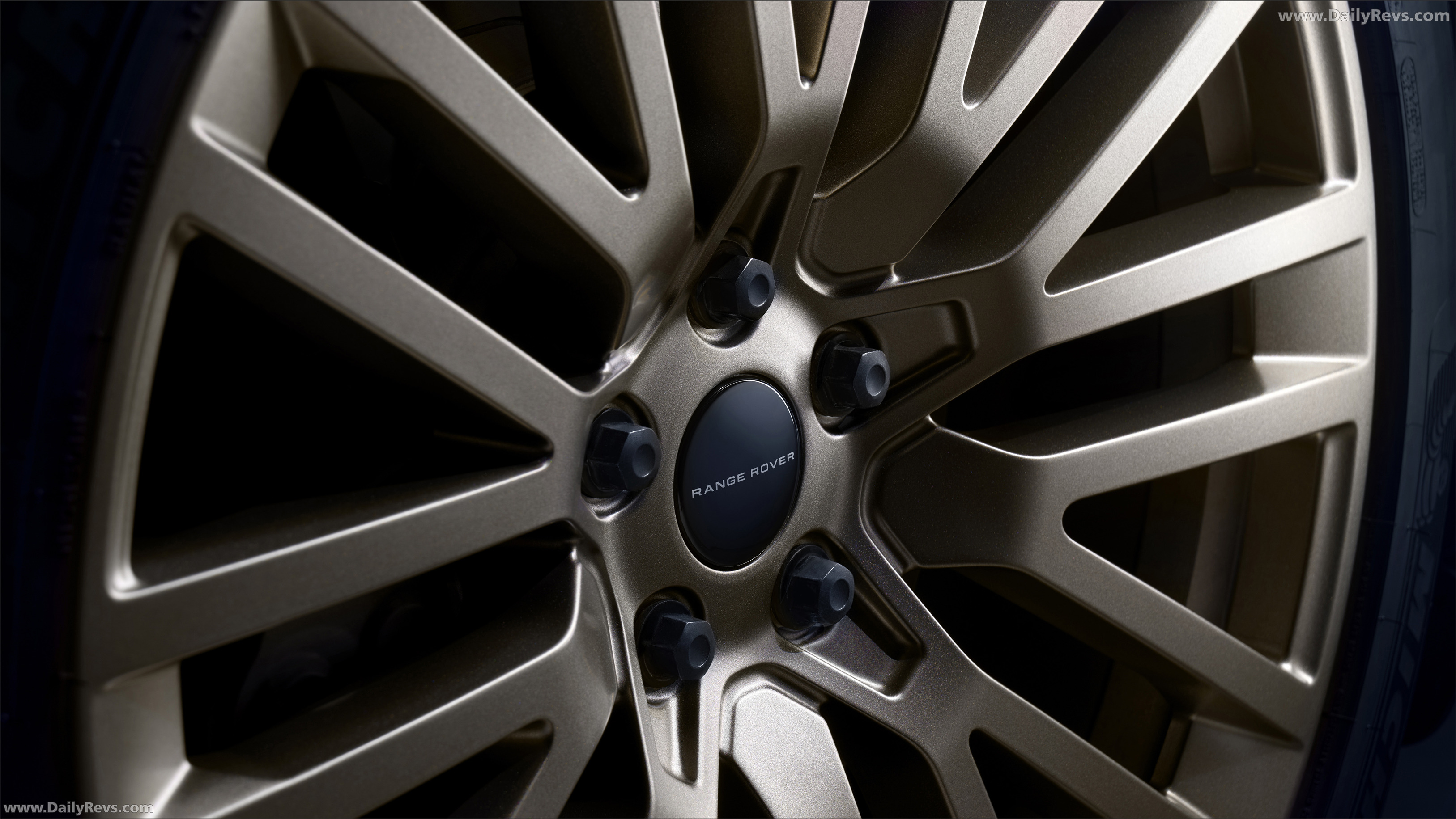 2026 Land Rover Range Rover Sport SV Nocturne Exterior