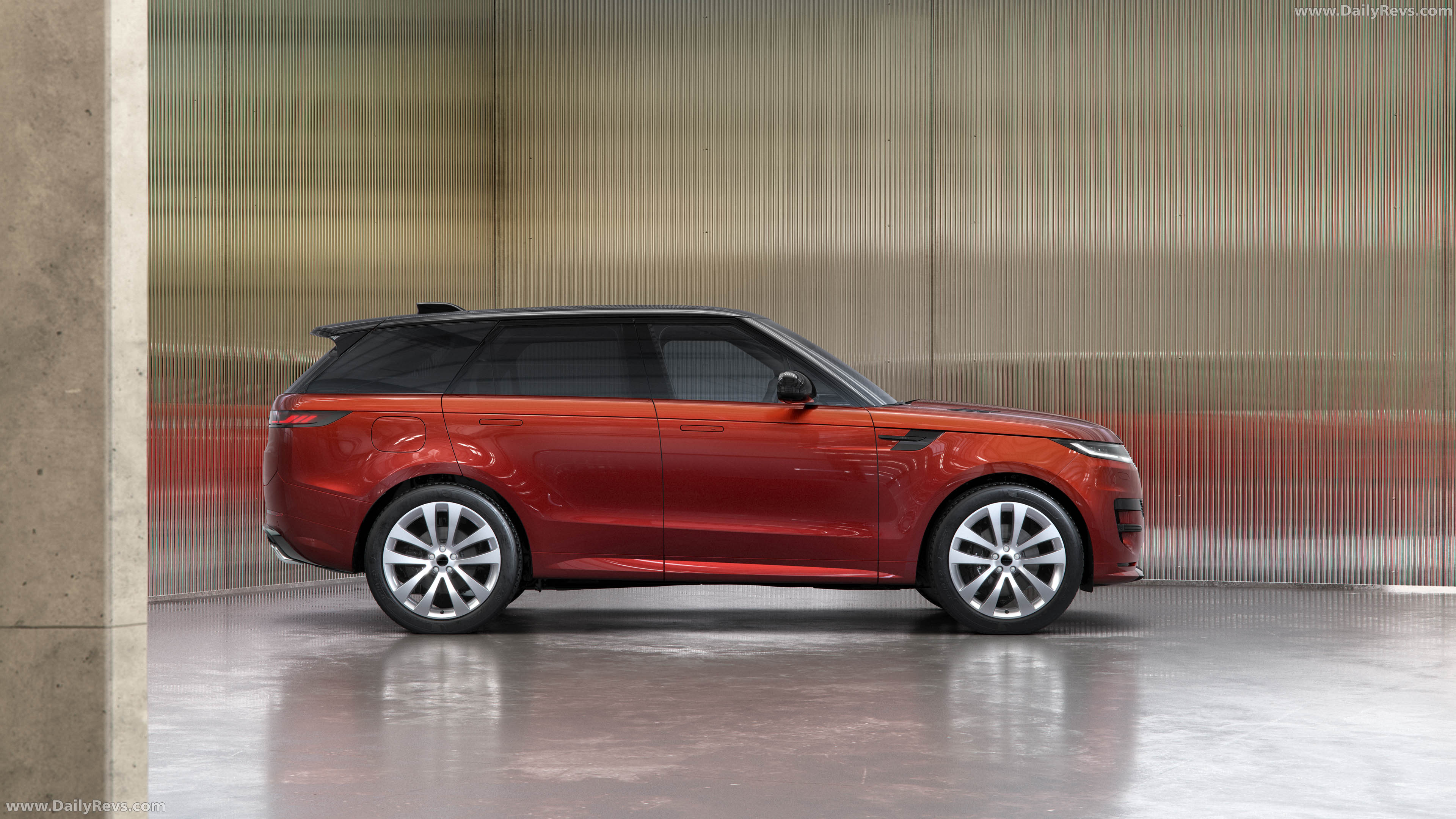 2026 Land Rover Range Rover Sport Twenty Edition Side View