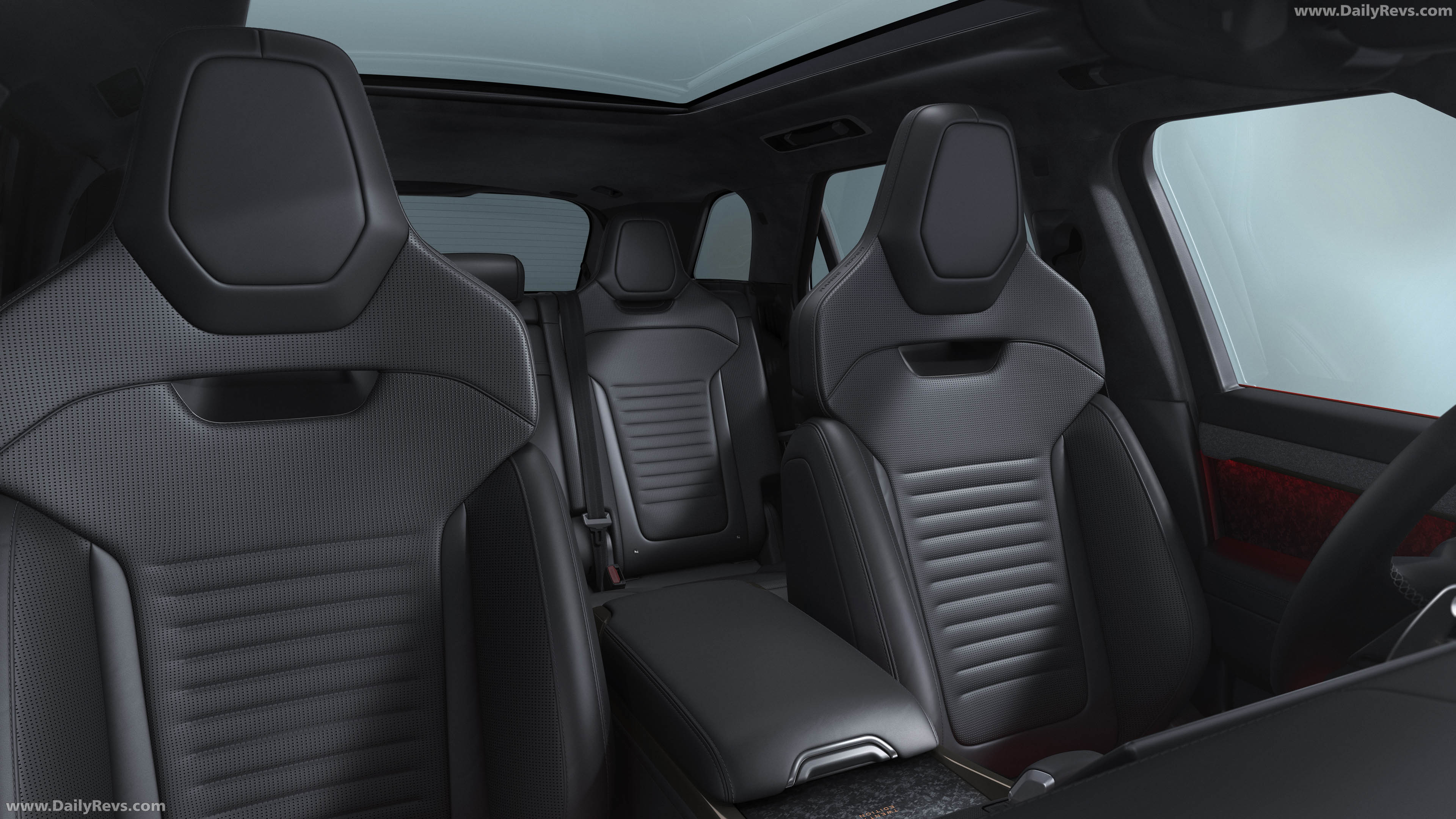 2026 Land Rover Range Rover Sport Twenty Edition Interior