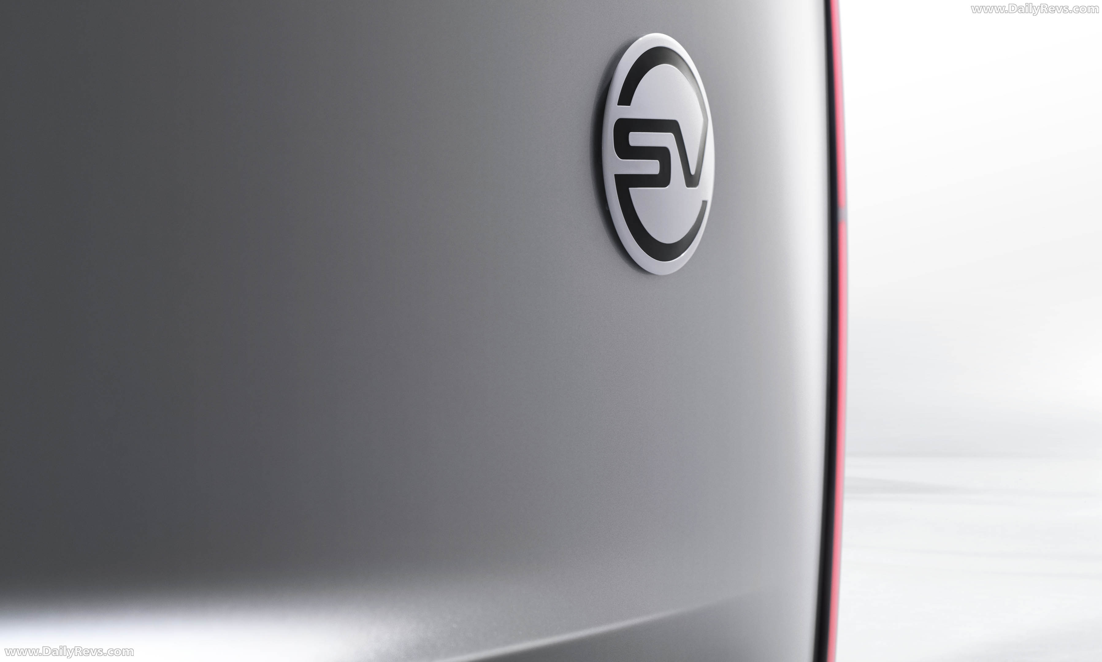 2026 Land Rover Range Rover SV Ultra Exterior