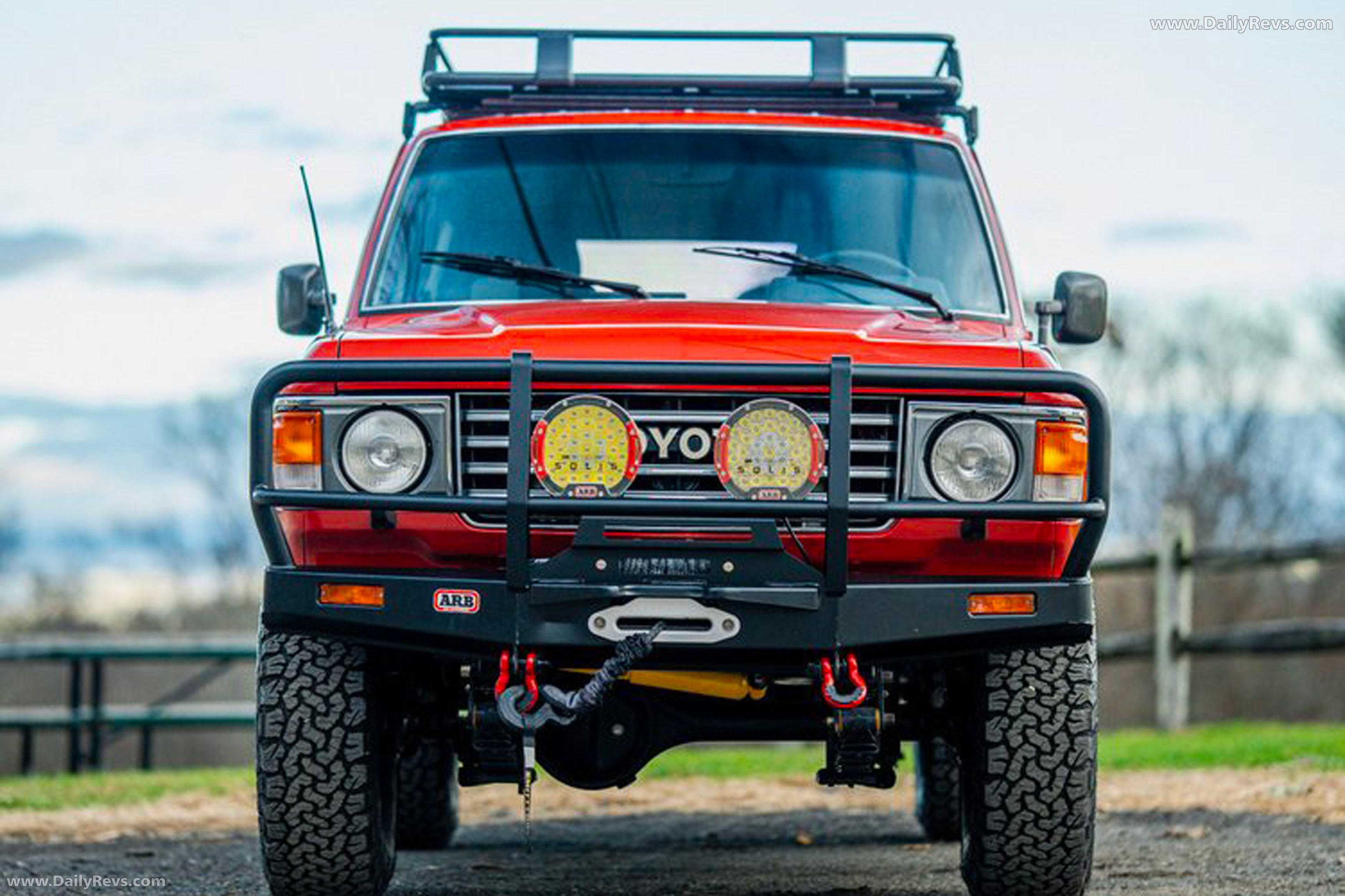 1985 Legacy Overland Toyota Land Cruiser FJ60 Front View