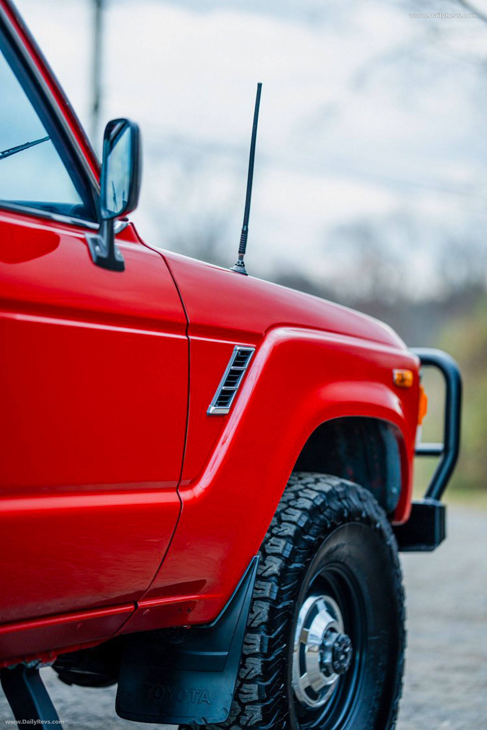 1985 Legacy Overland Toyota Land Cruiser FJ60 Exterior