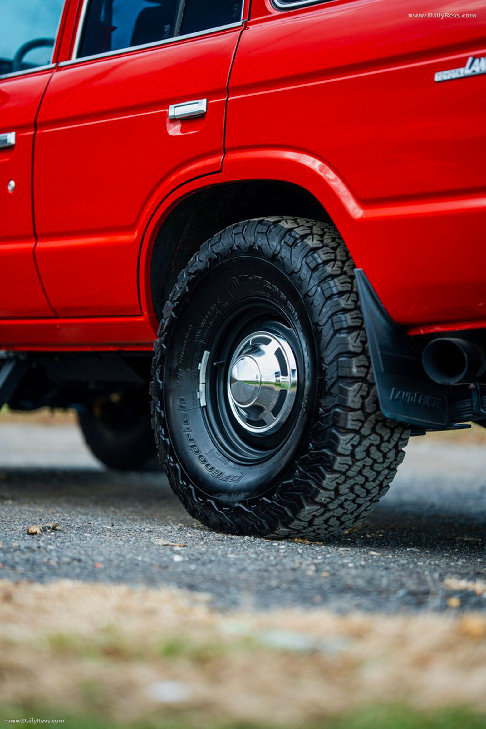 1985 Legacy Overland Toyota Land Cruiser FJ60 Exterior