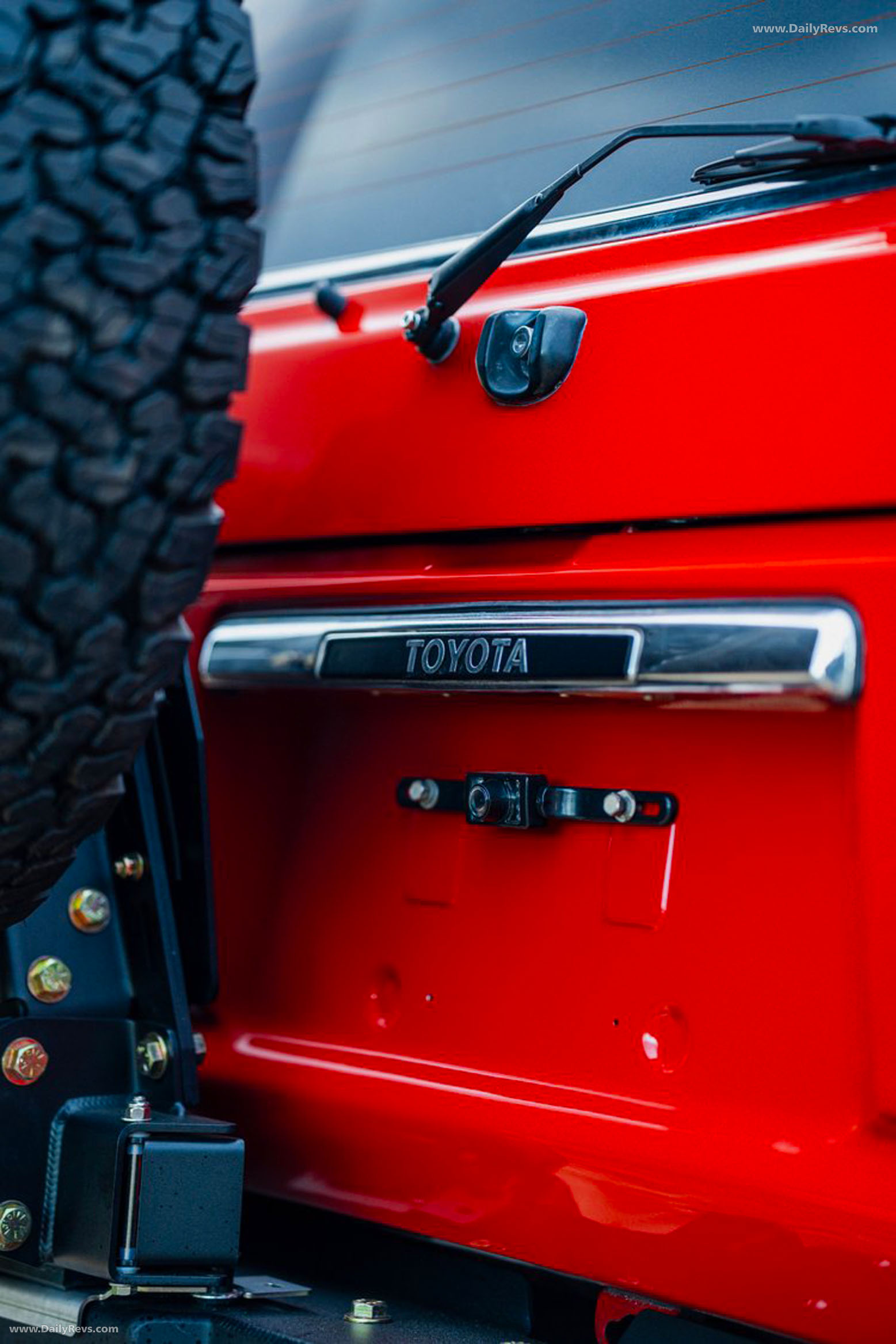 1985 Legacy Overland Toyota Land Cruiser FJ60 Exterior